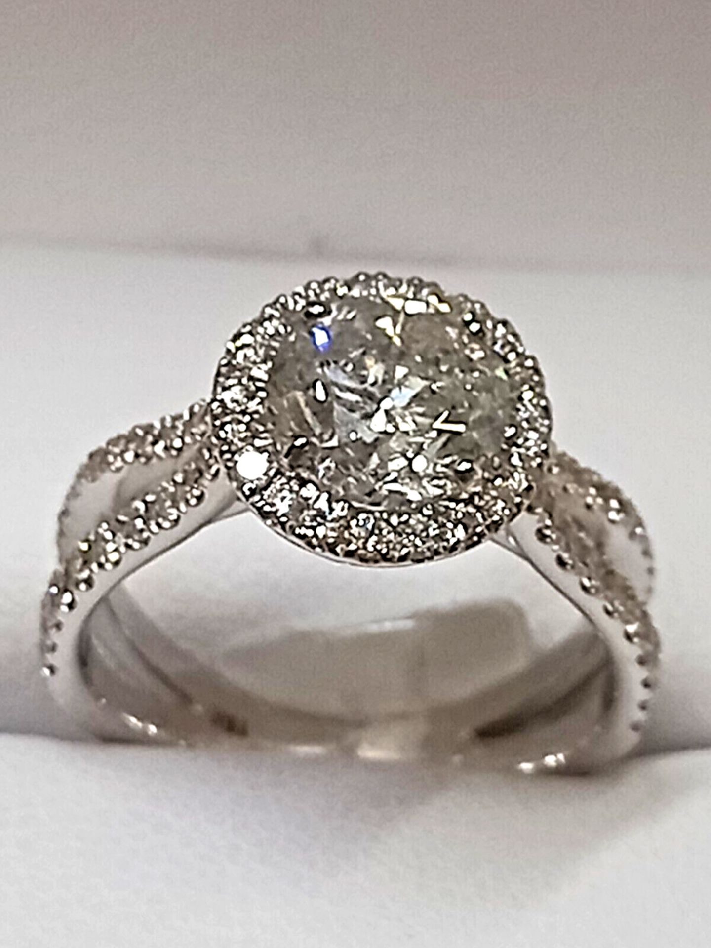 2.20CT HALO SET DIAMOND ENGAGEMENT RING/18CT WHITE GOLD + GIFT BOX + VALUATION CERT OF £7995 - Image 2 of 7