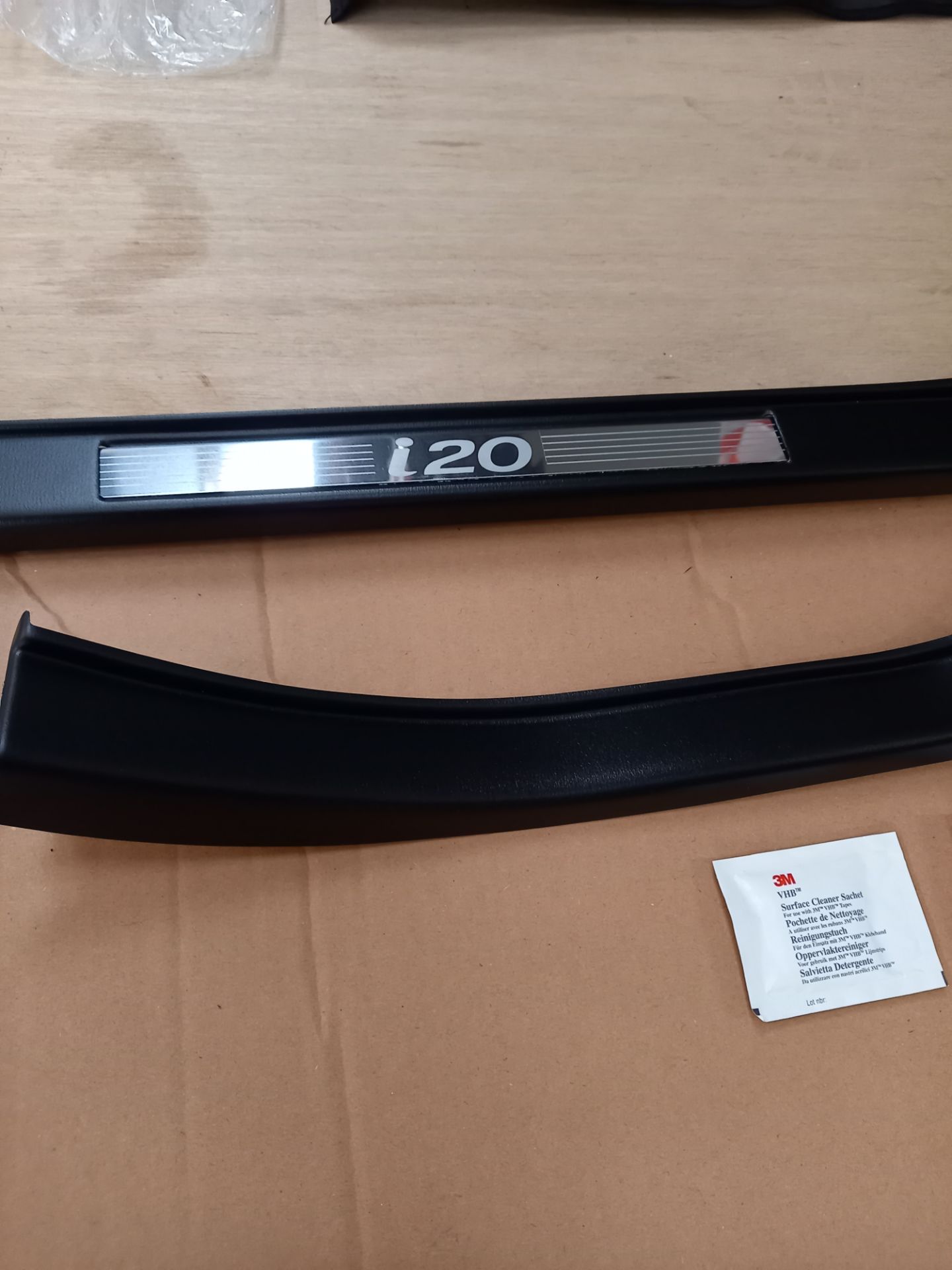 183 X HYUNDAI NEW OEM PARTS INC DAB INTERFACE & SILL GUARDS