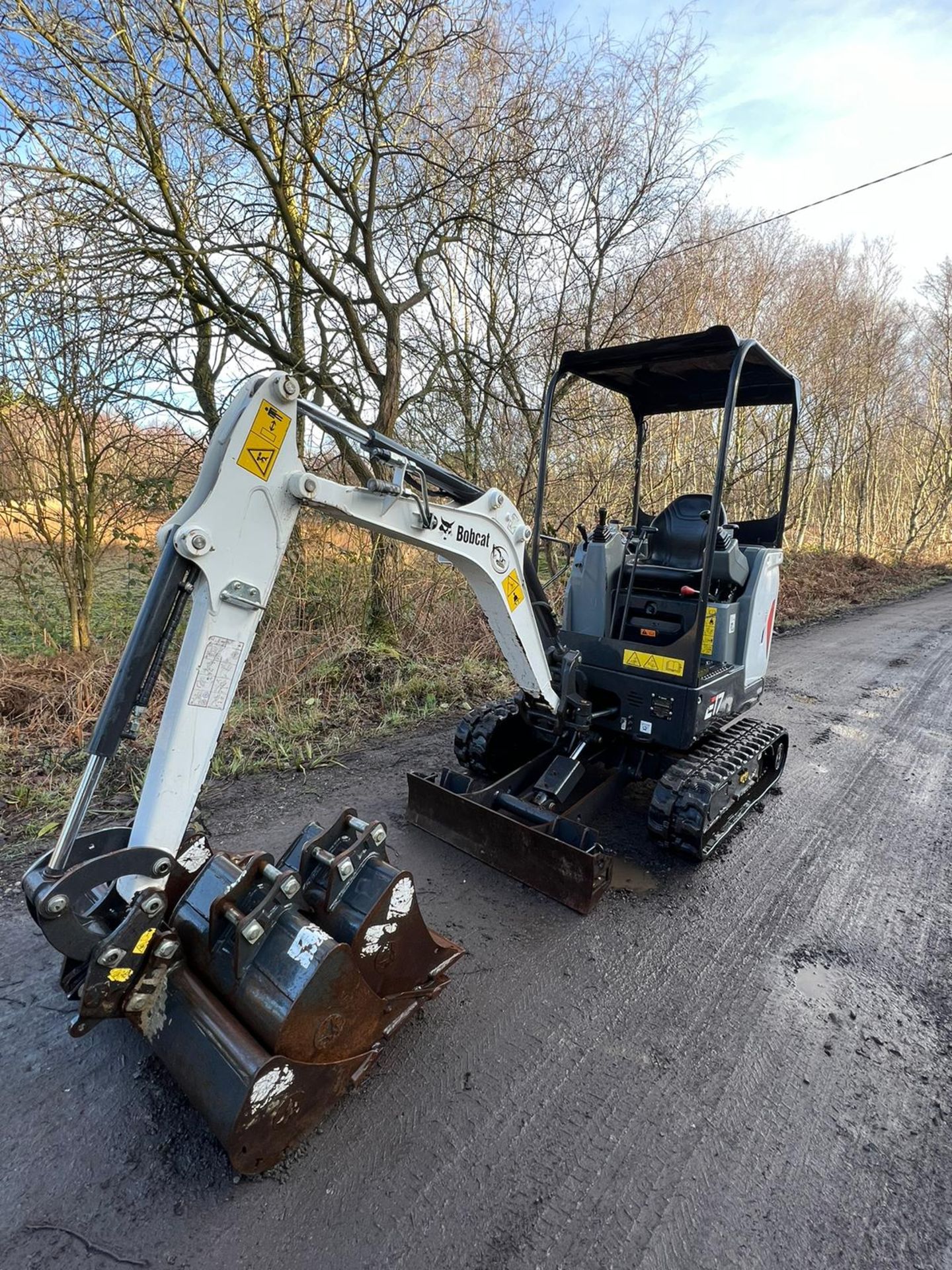 BOBCAT E17 EXPANDABLE TRACKS 530 HOURS - Image 19 of 22