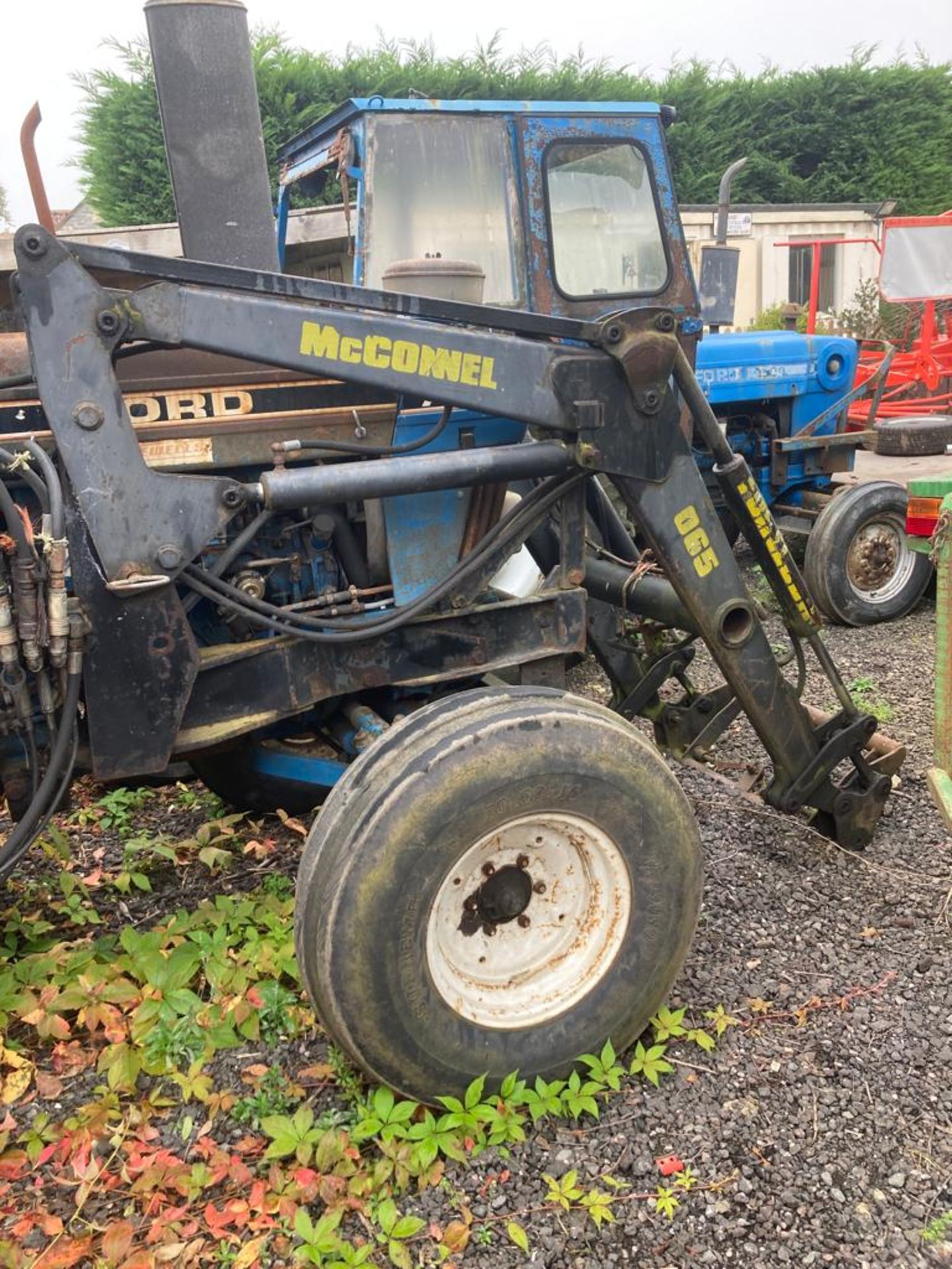 MCCONNEL O95 LOADER TO FIT FORD 6610 - Image 4 of 4