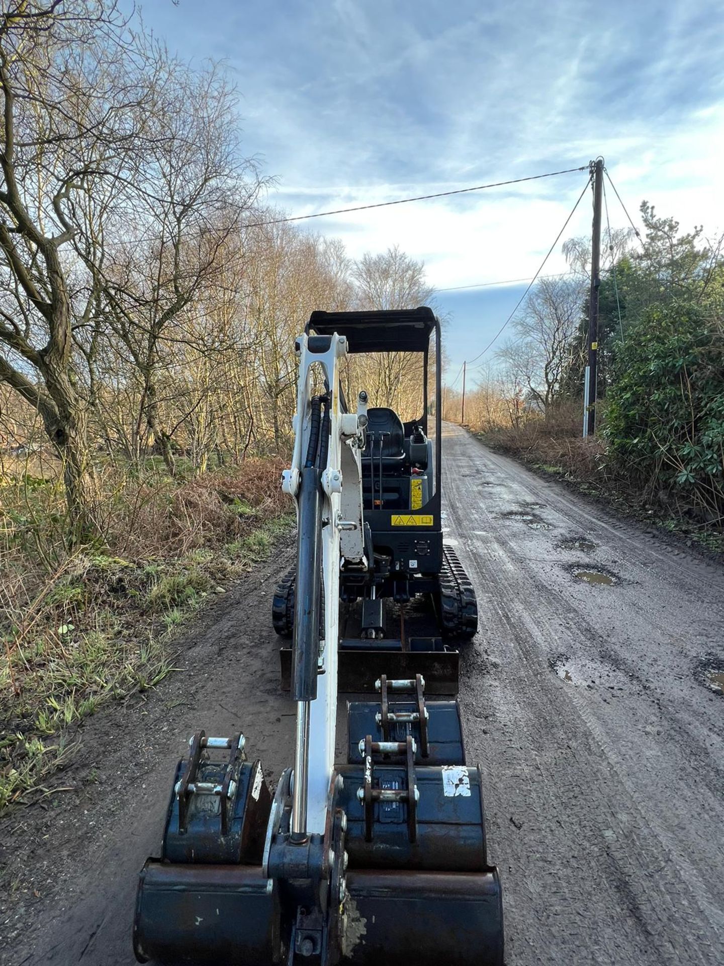 BOBCAT E17 EXPANDABLE TRACKS 530 HOURS - Image 10 of 22