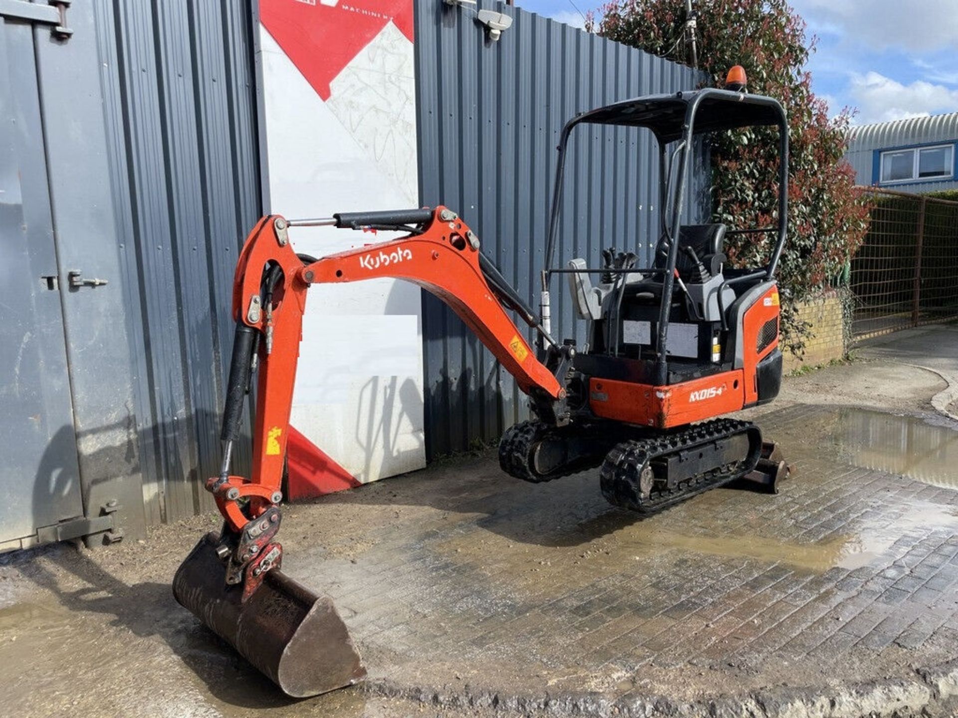 2016 KUBOTA KX015-4 MINI EXCAVATOR - Image 3 of 12