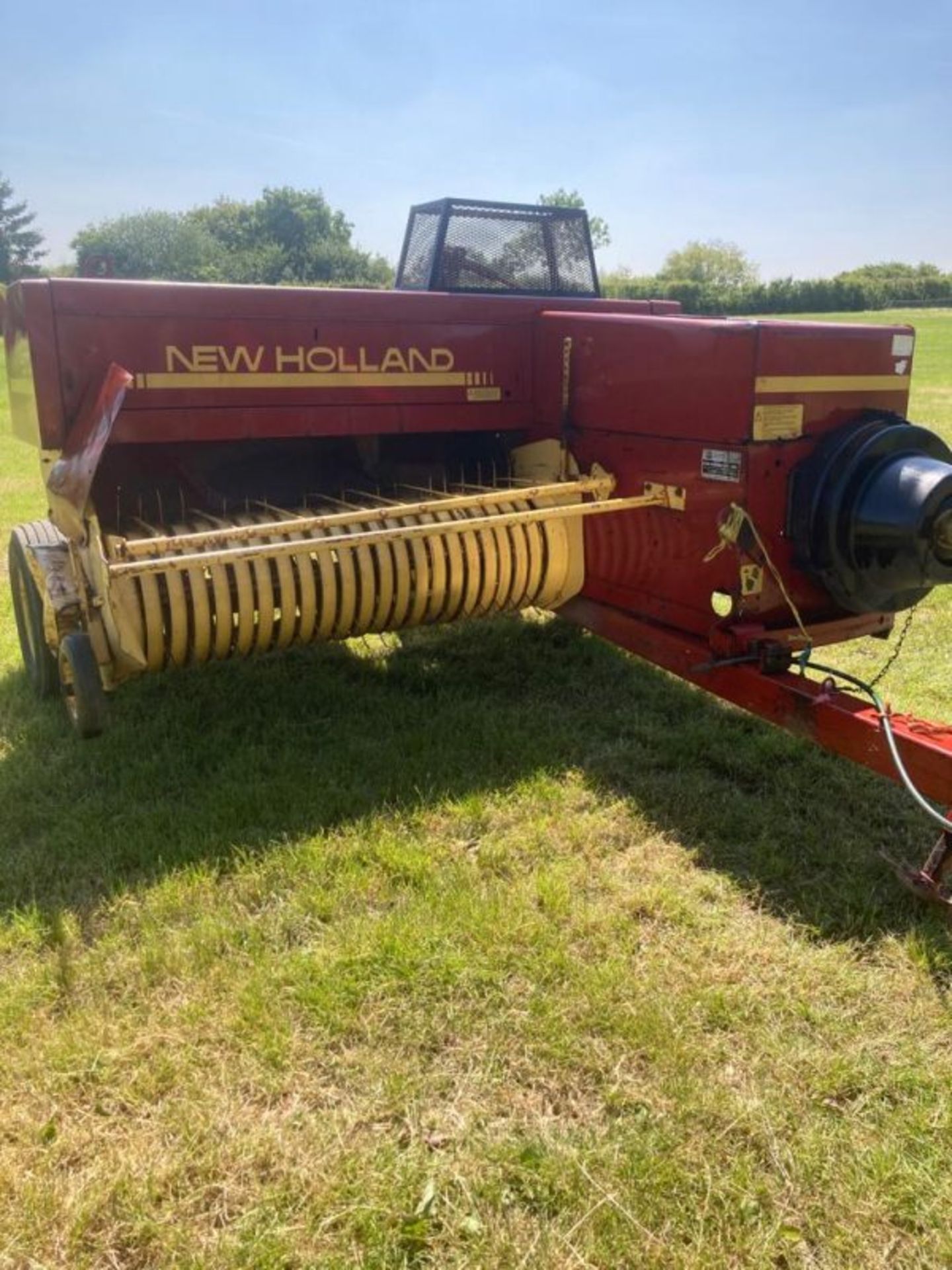 NEW HOLLAND 570 CONVENTIONAL BALER - Image 7 of 10