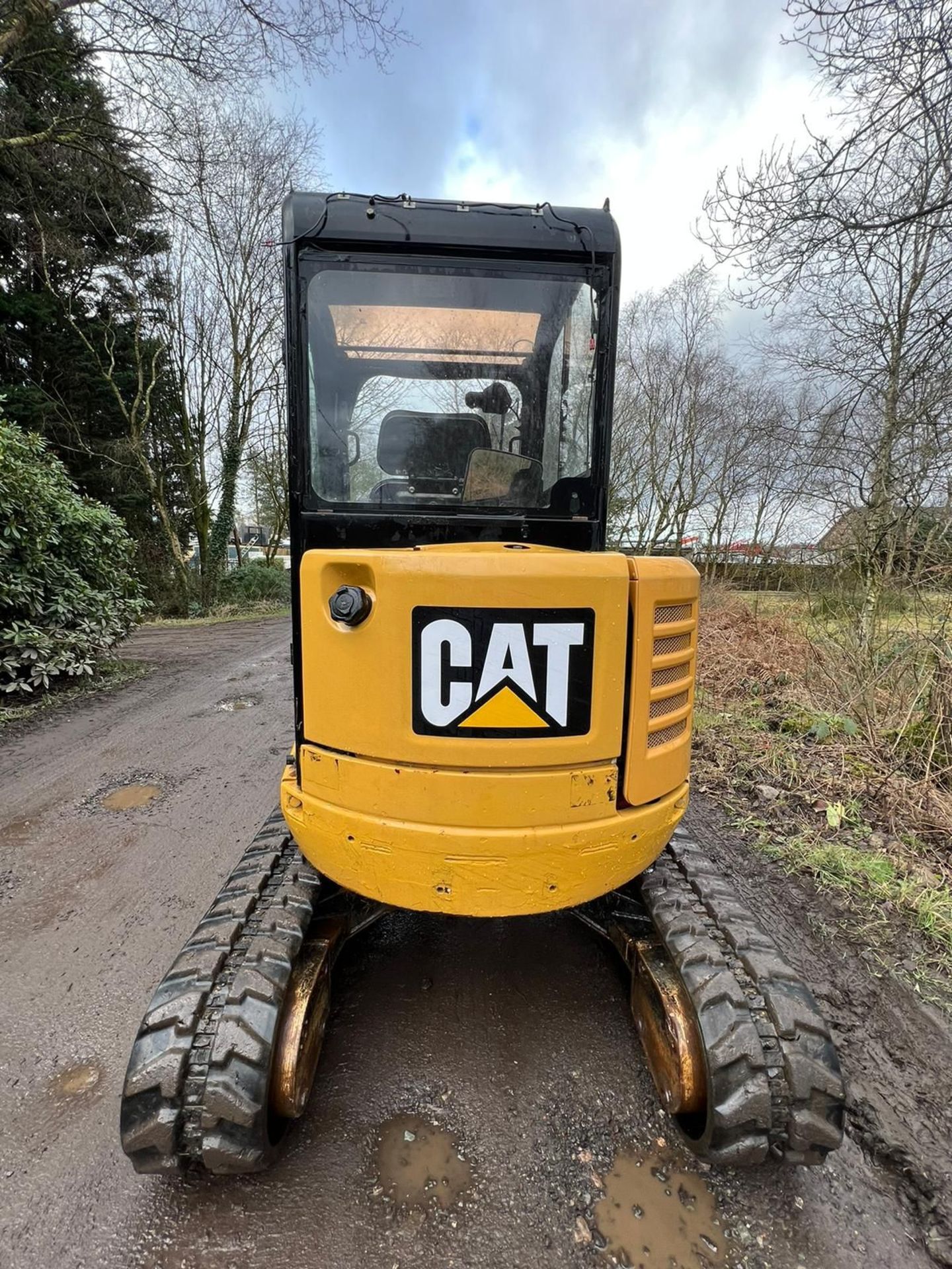 CAT 302.7D MINI DIGGER EXCAVATOR FULL CAB 2.7 TON TRACK MACHINE CATERPILLAR - Image 6 of 18