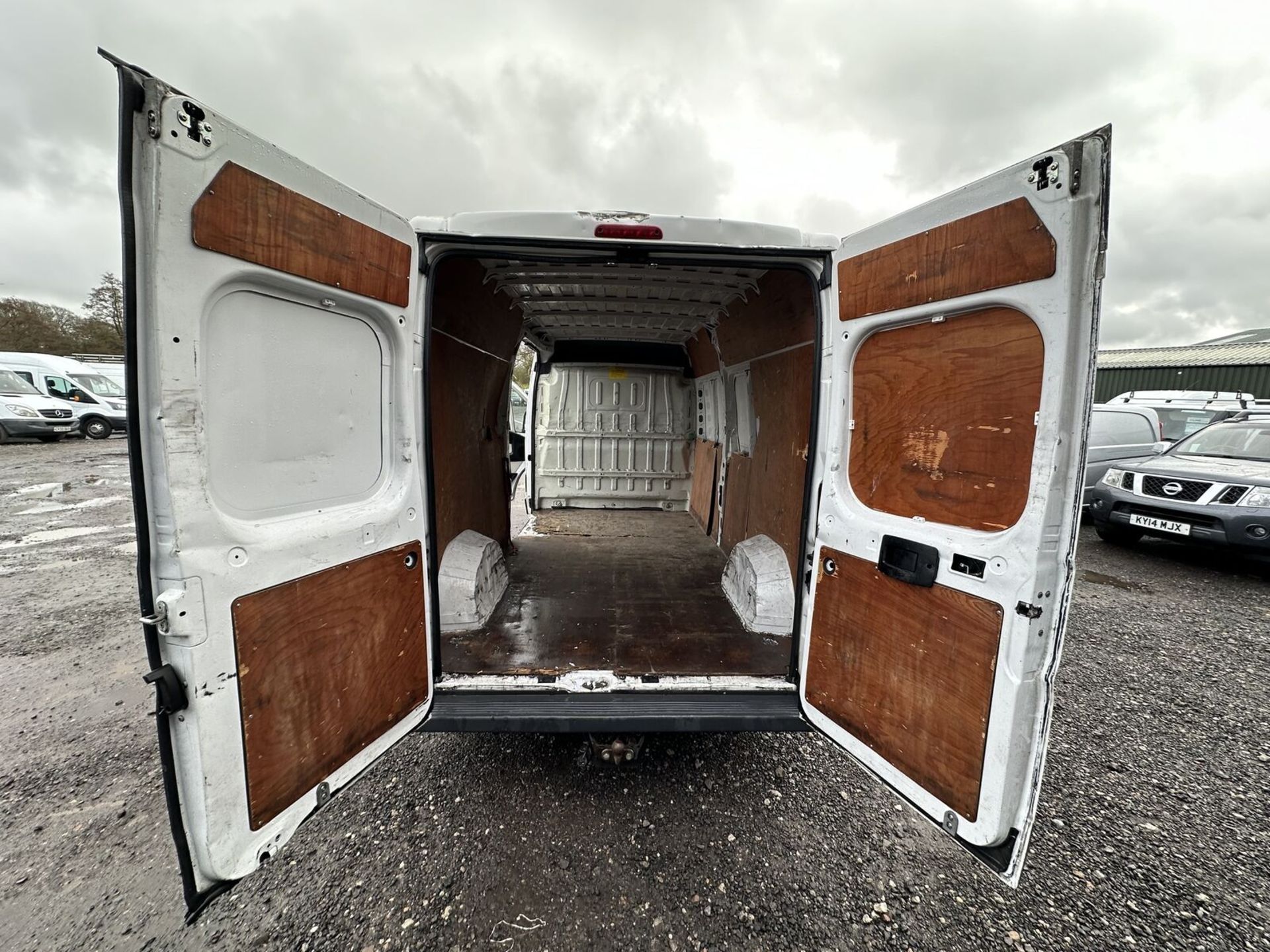 CAMPER'S CHOICE: DUCATO 35 MULTIJET - PERFECT CANVAS FOR EXPLORATION - Image 10 of 20