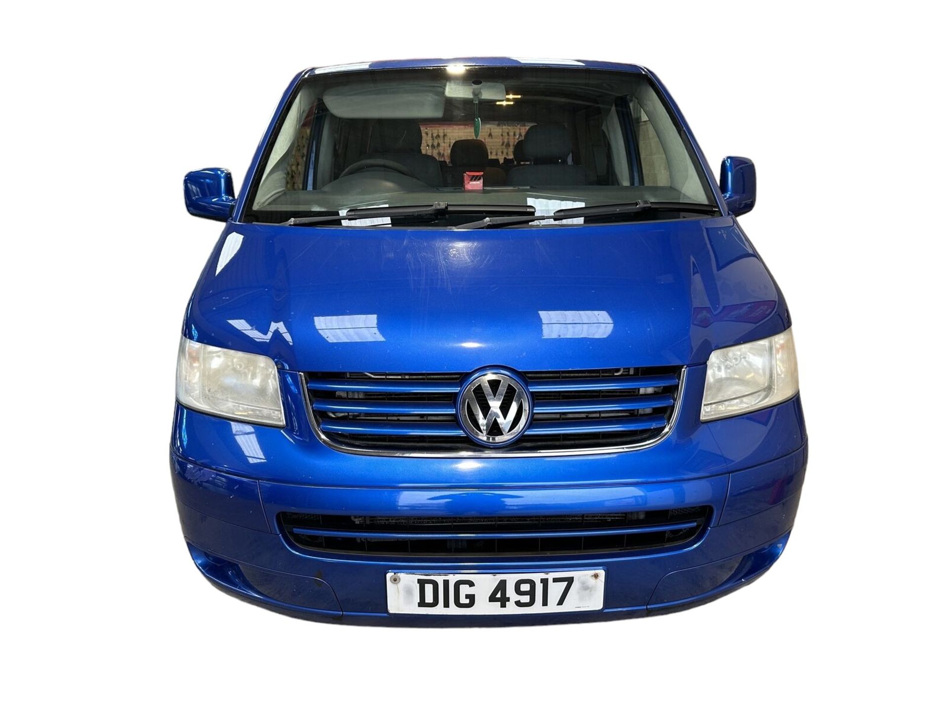 TAILGATE TALES: 2005 VW TRANSPORTER T30 - 9 SEATER WOW FACTOR >>--NO VAT ON HAMMER--<< - Image 2 of 17