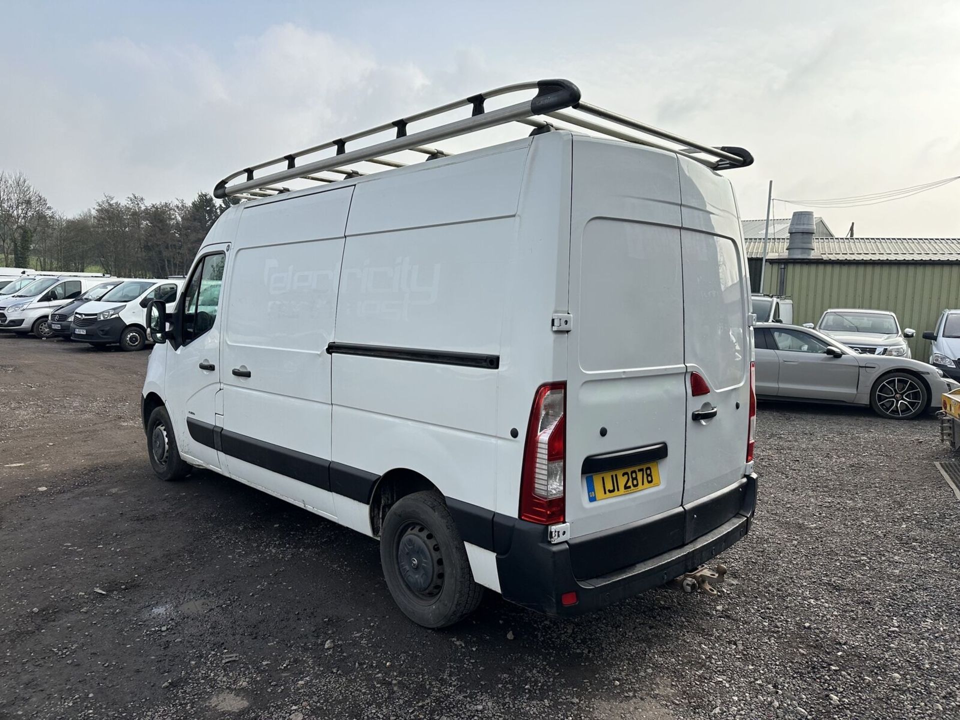 TRUSTY TRANSPORTER: 2015 VAUXHALL MOVANO - BUILT FOR BUSINESS - Image 3 of 20