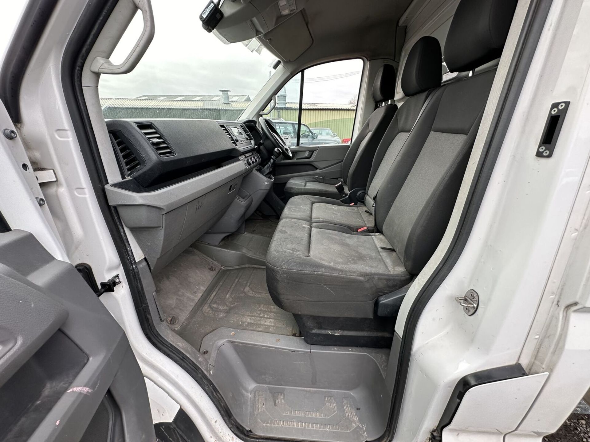 DEPENDABLE DRIVE: 2018 VW CRAFTER CR35 LWB 2.0 TDI FWD - Image 14 of 16