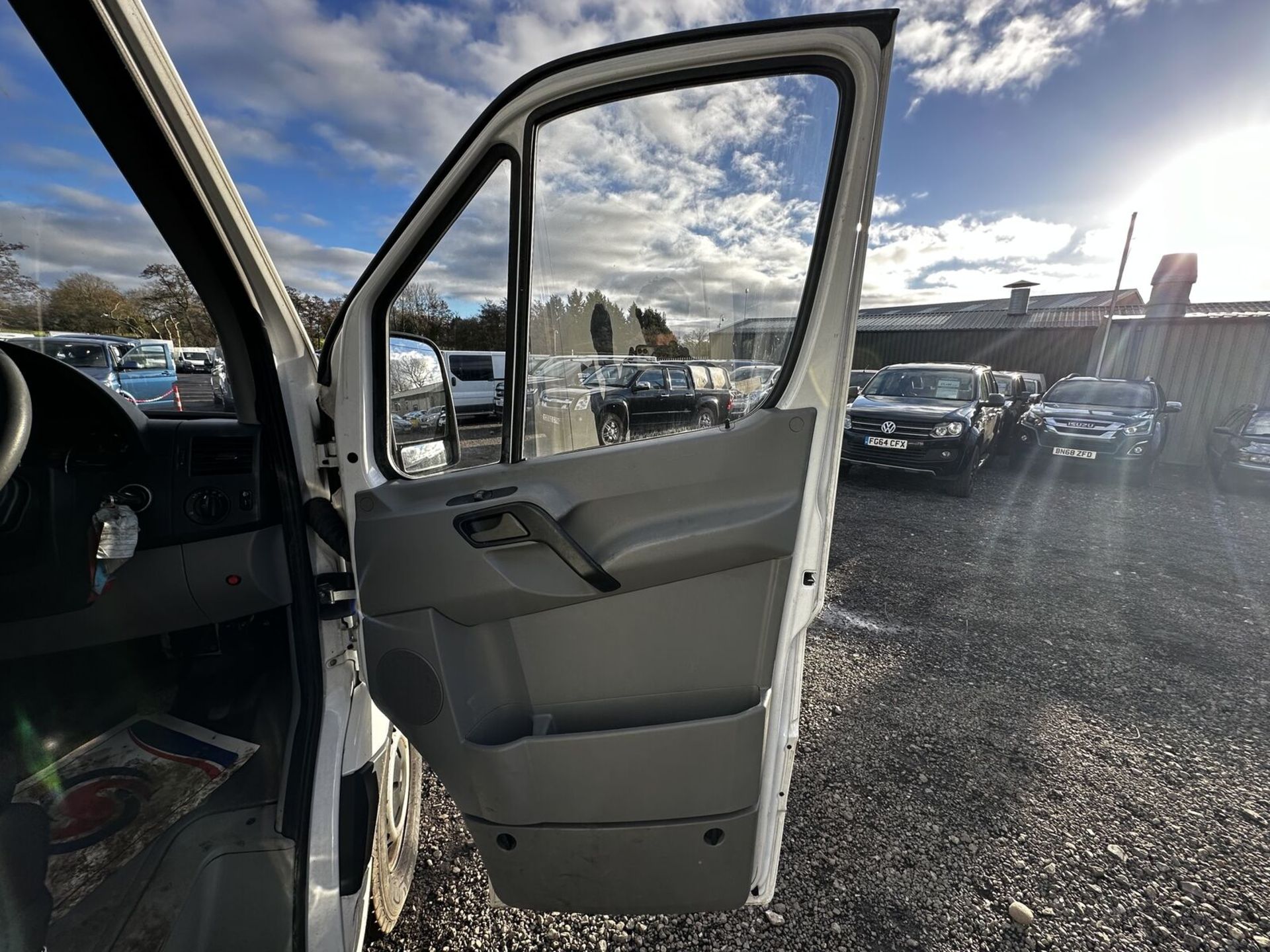 FROSTY BARGAIN: 2017 MERCEDES SPRINTER FRIDGE VAN, ULEZ APPROVED - Image 13 of 17