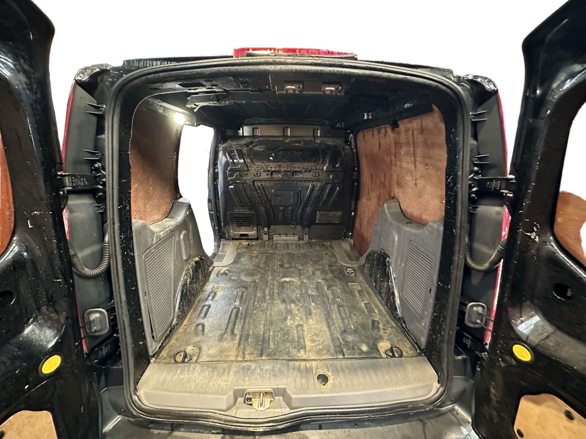 FIXER UPPER ALERT: 69 PLATE FORD TRANSIT CONNECT - LIMITED EDITION PROJECT - Image 12 of 12