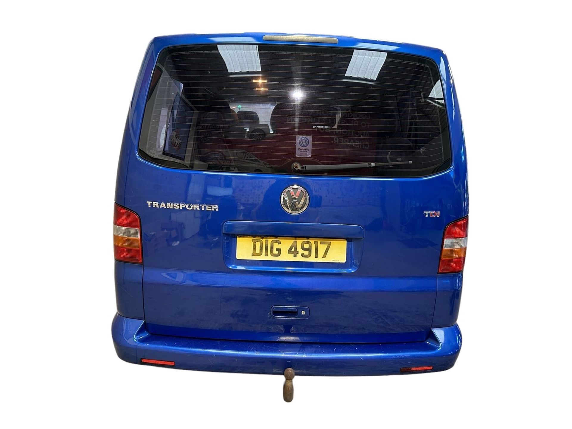 TAILGATE TALES: 2005 VW TRANSPORTER T30 - 9 SEATER WOW FACTOR >>--NO VAT ON HAMMER--<< - Image 3 of 17