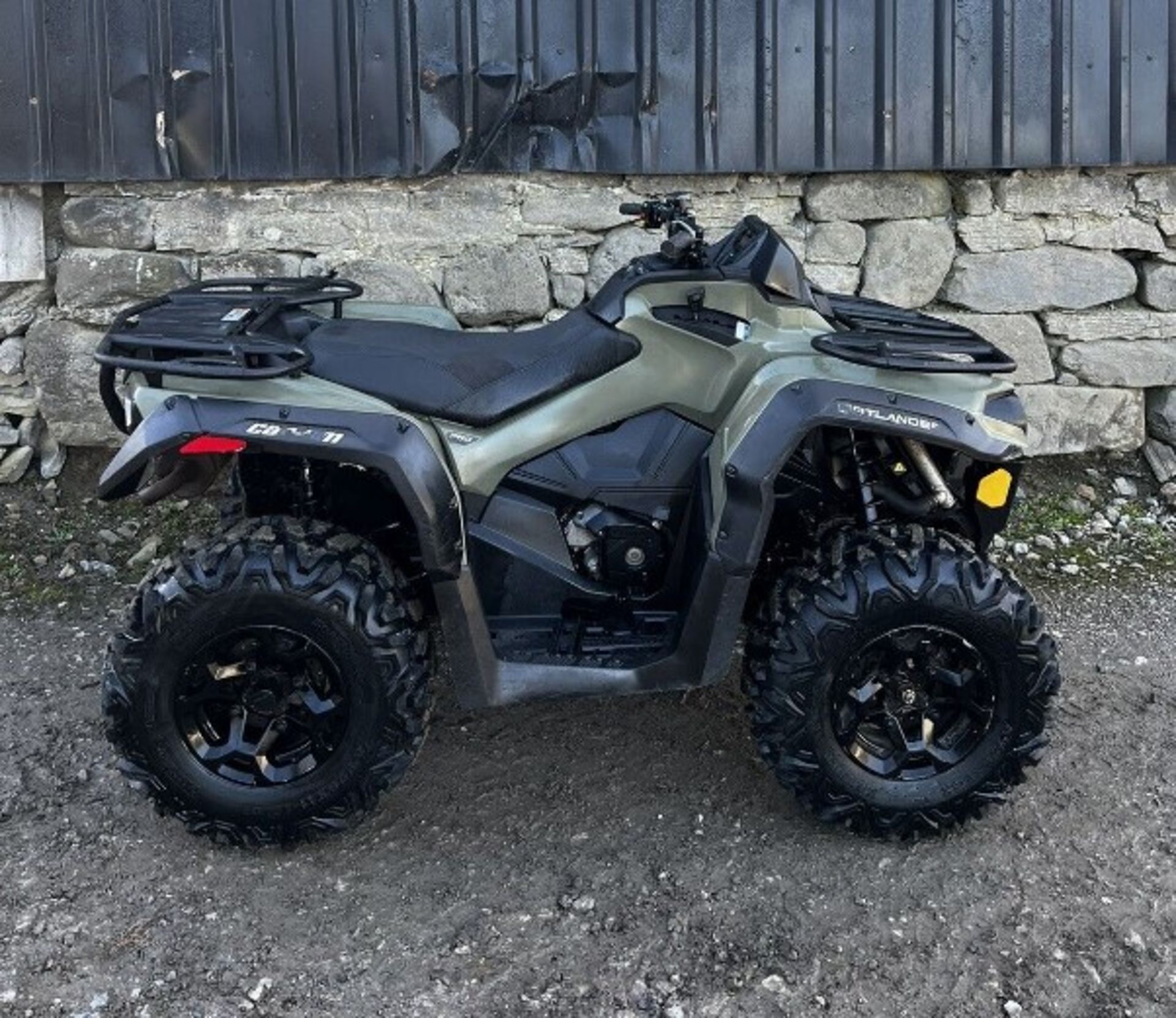 EXPLORE BEYOND LIMITS: CAN-AM OUTLANDER 570 PRO ADVENTURE - Image 2 of 7