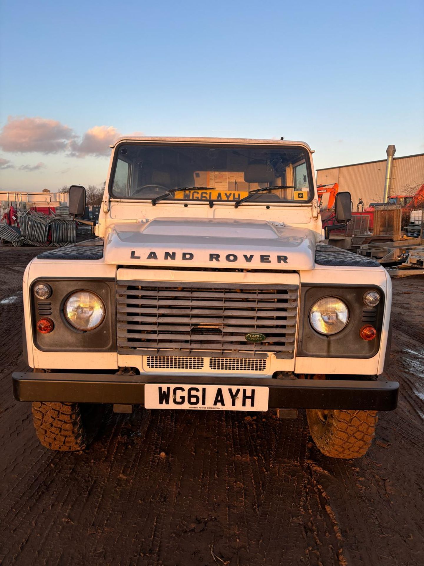 2012 LAND ROVER DEFENDER 110 VAN - Image 5 of 9