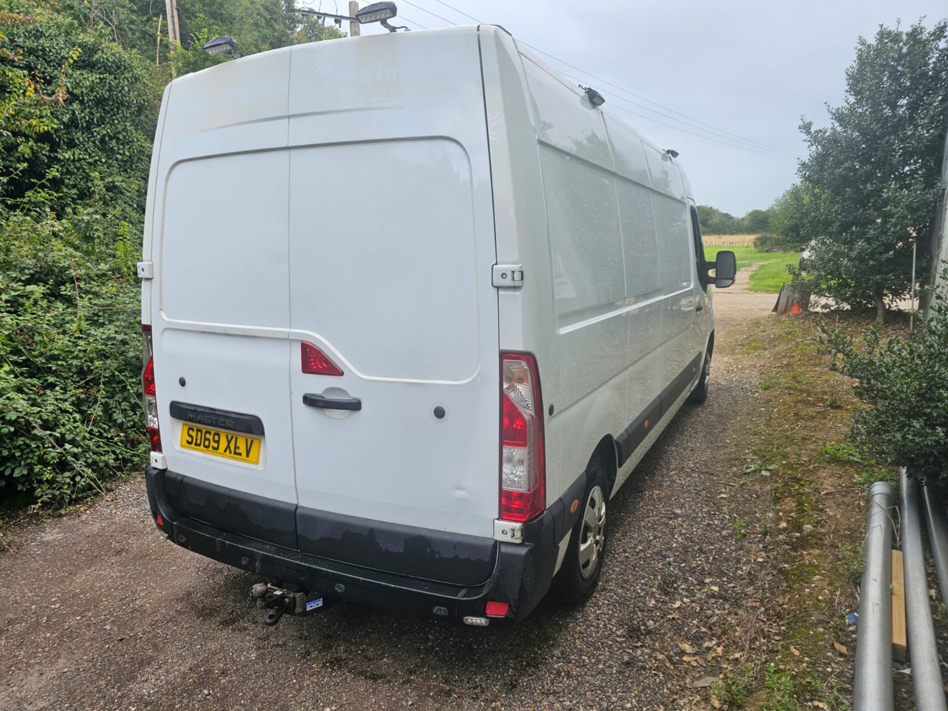 2019 RENAULT MASTER RUNS AND DRIVES PERFECTLY - Image 4 of 5