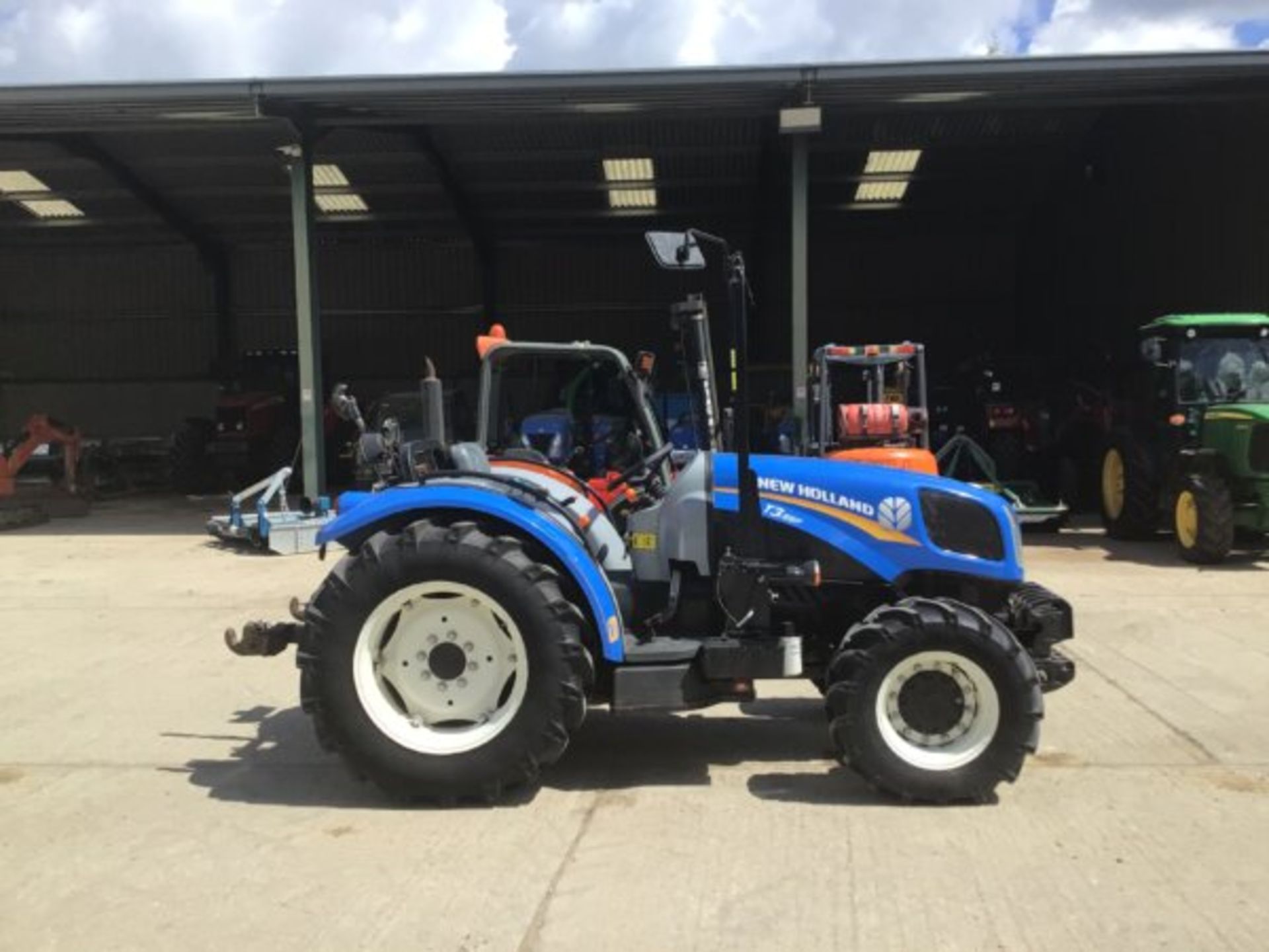 NEW HOLLAND T3.55F