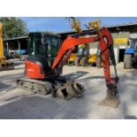 KUBOTA U27-4. RUBBER TRACKS. PIPED. FRONT BLADE. 3 BUCKETS. QUICK HITCH. 2 SPEED TRACKING.