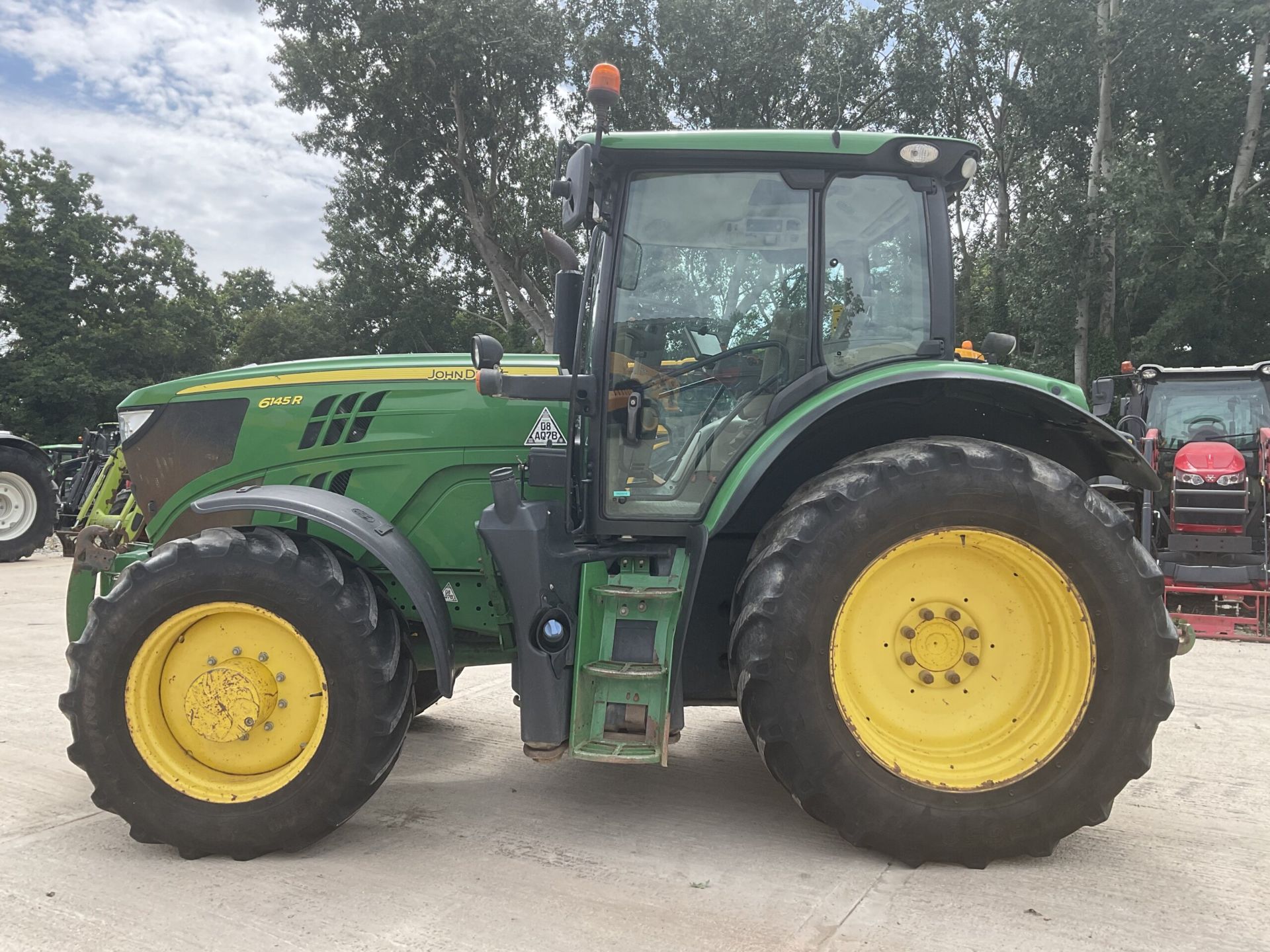 JOHN DEERE 6145R - Bild 12 aus 12