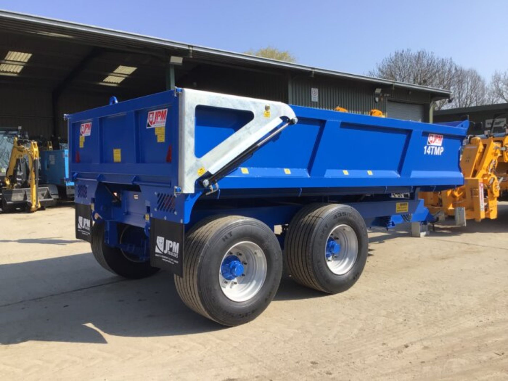 14 TONNE MULTI PURPOSE HYDRAULIC TAILBOARD - Image 7 of 8