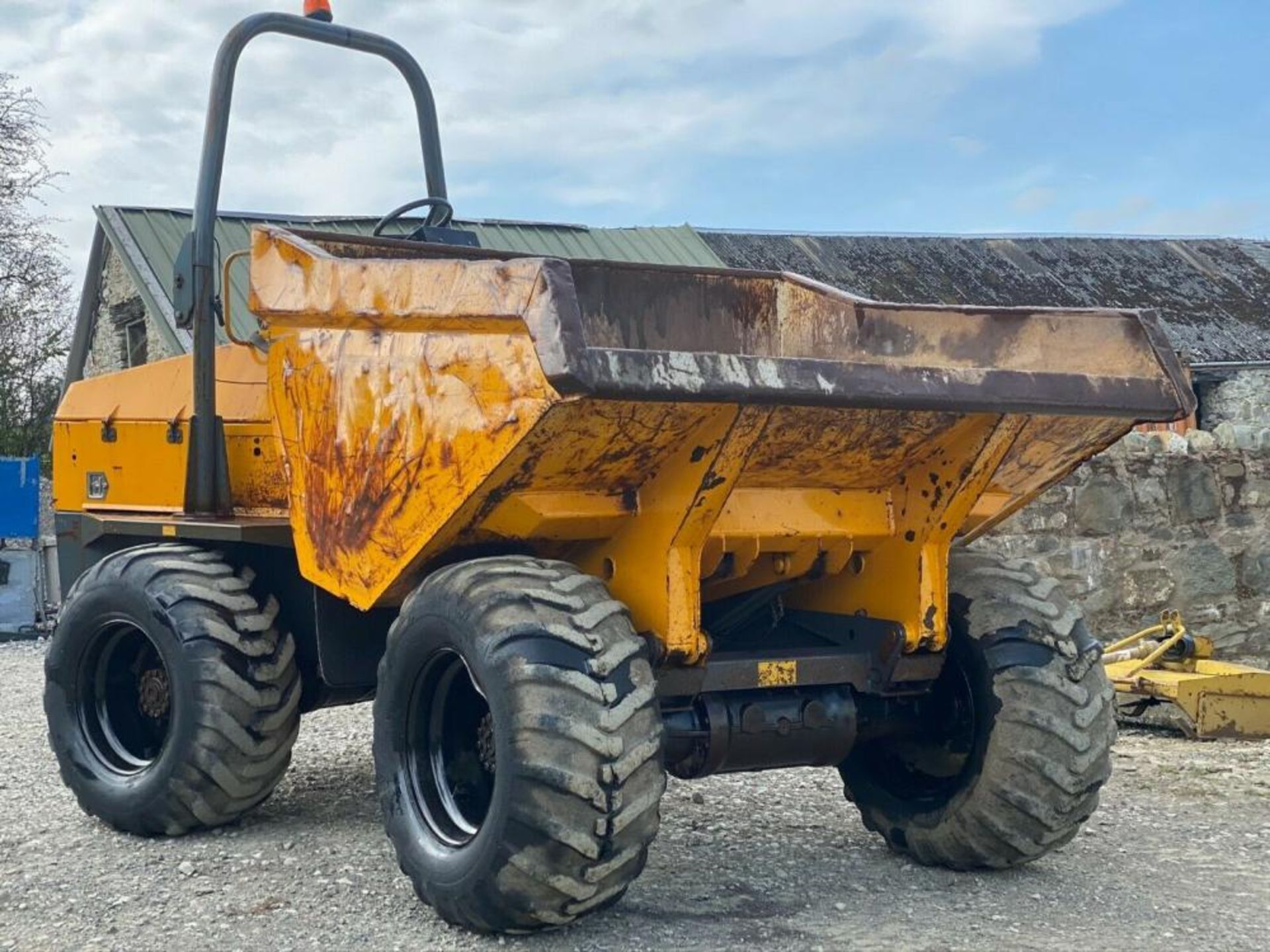 POWERFUL PERFORMANCE: 2009 TEREX TA9 9-TON DUMPER READY FOR ACTION - Bild 3 aus 9