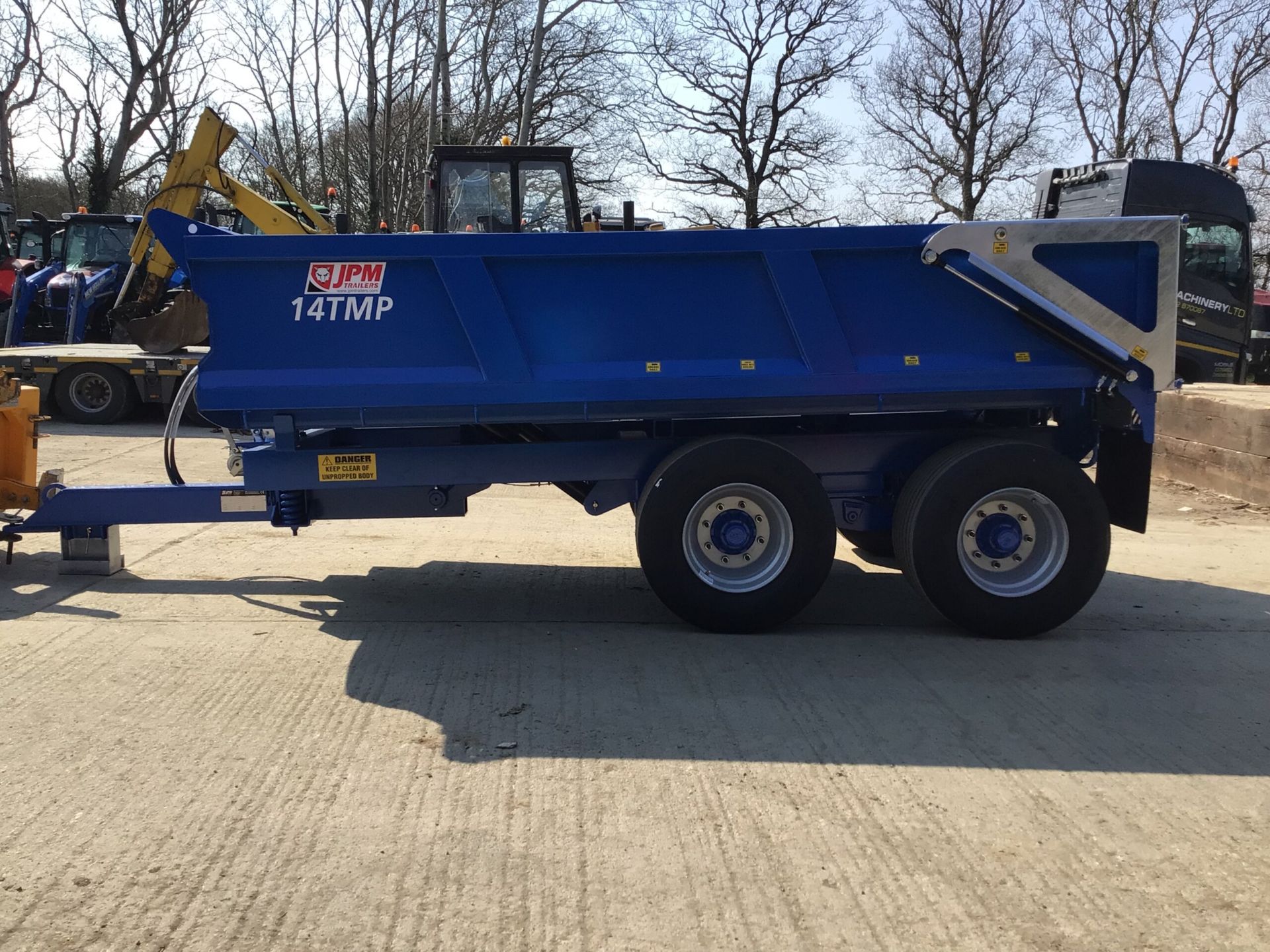 14 TONNE MULTI PURPOSE HYDRAULIC TAILBOARD - Image 8 of 8