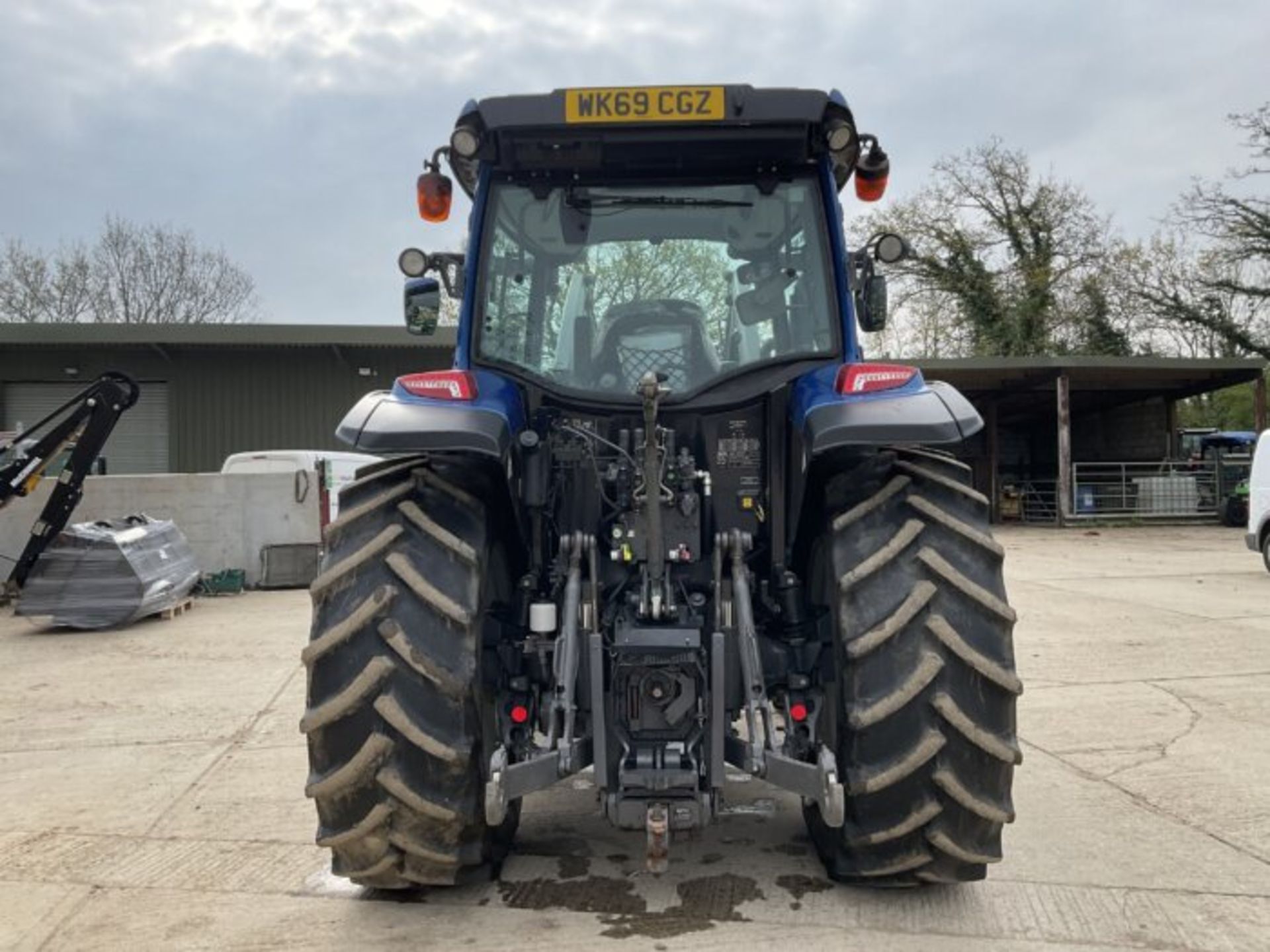 VALTRA A104 HI-TECH 2689 HOURS. - Bild 7 aus 10