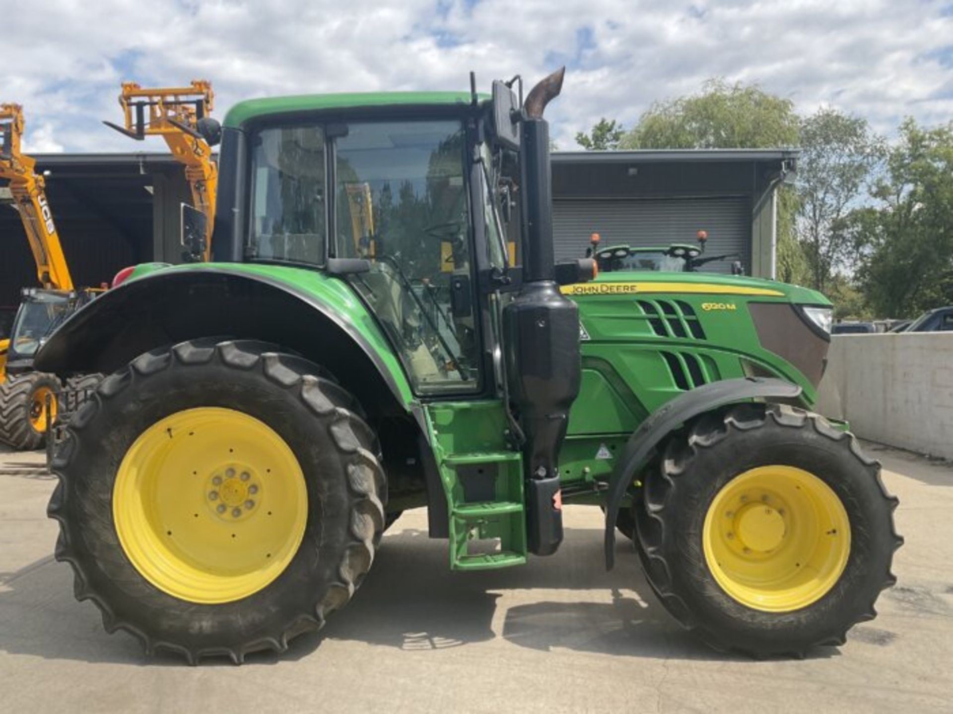 JOHN DEERE 6120M - Bild 2 aus 11