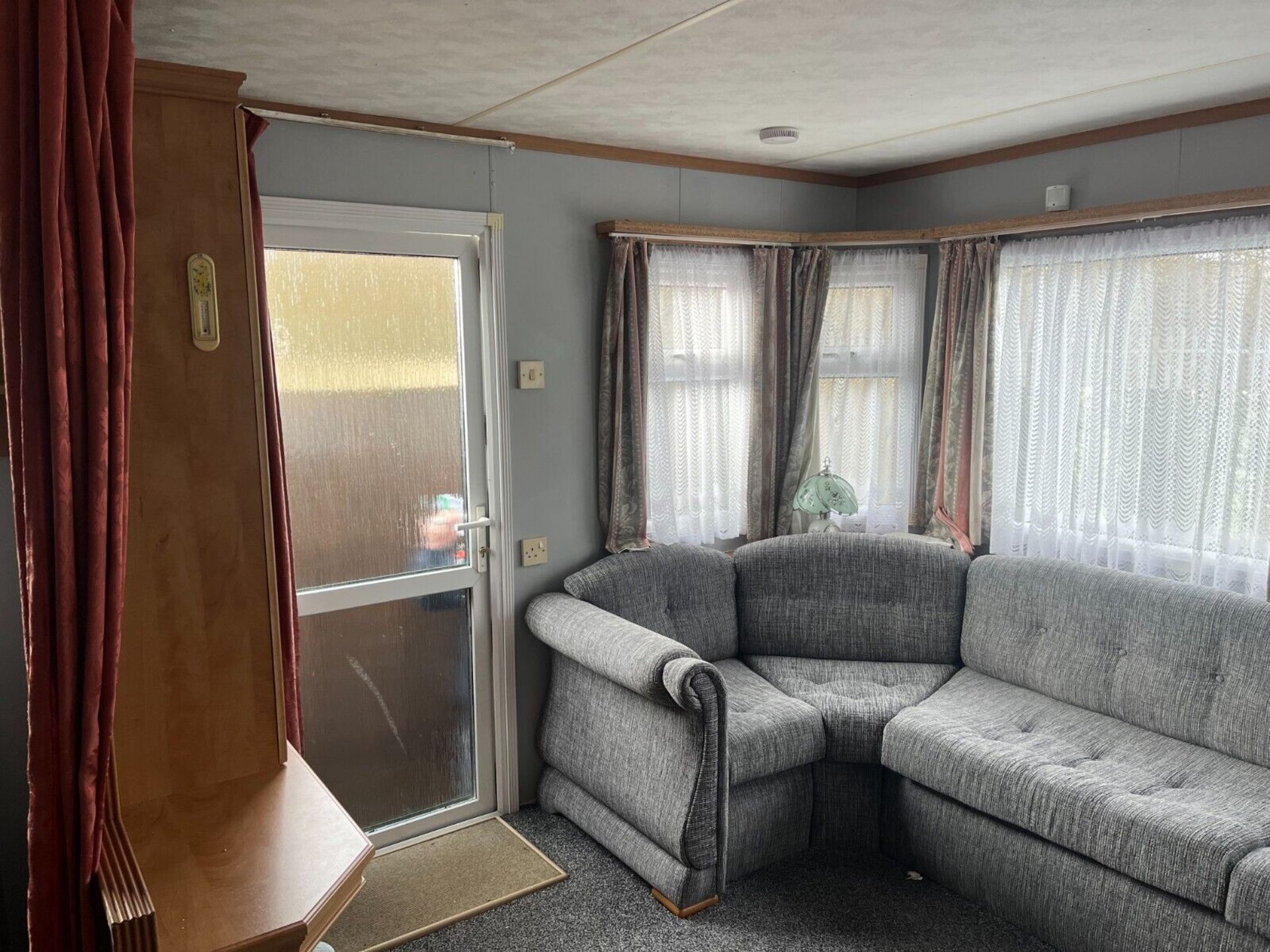 UNWIND IN LUXURY: WILLERBY WESTMORELAND 3-BED STATIC CARAVAN - Image 12 of 22