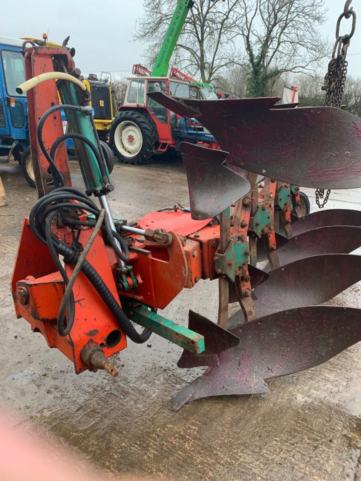 KVERNELAND 4 FURROW PLOUGH - Bild 5 aus 6