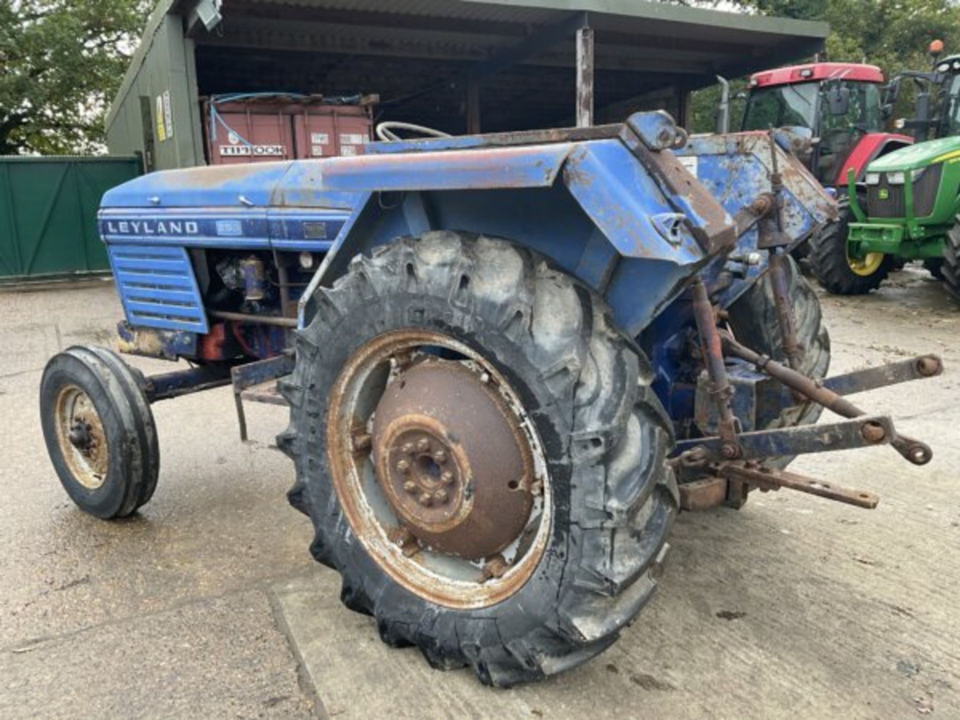 YEAR 1992 – K REG LEYLAND 253 TRACTOR. COMES WITH PART CAB. 3 CYLINDER PERKINS ENGINE - Image 8 of 14