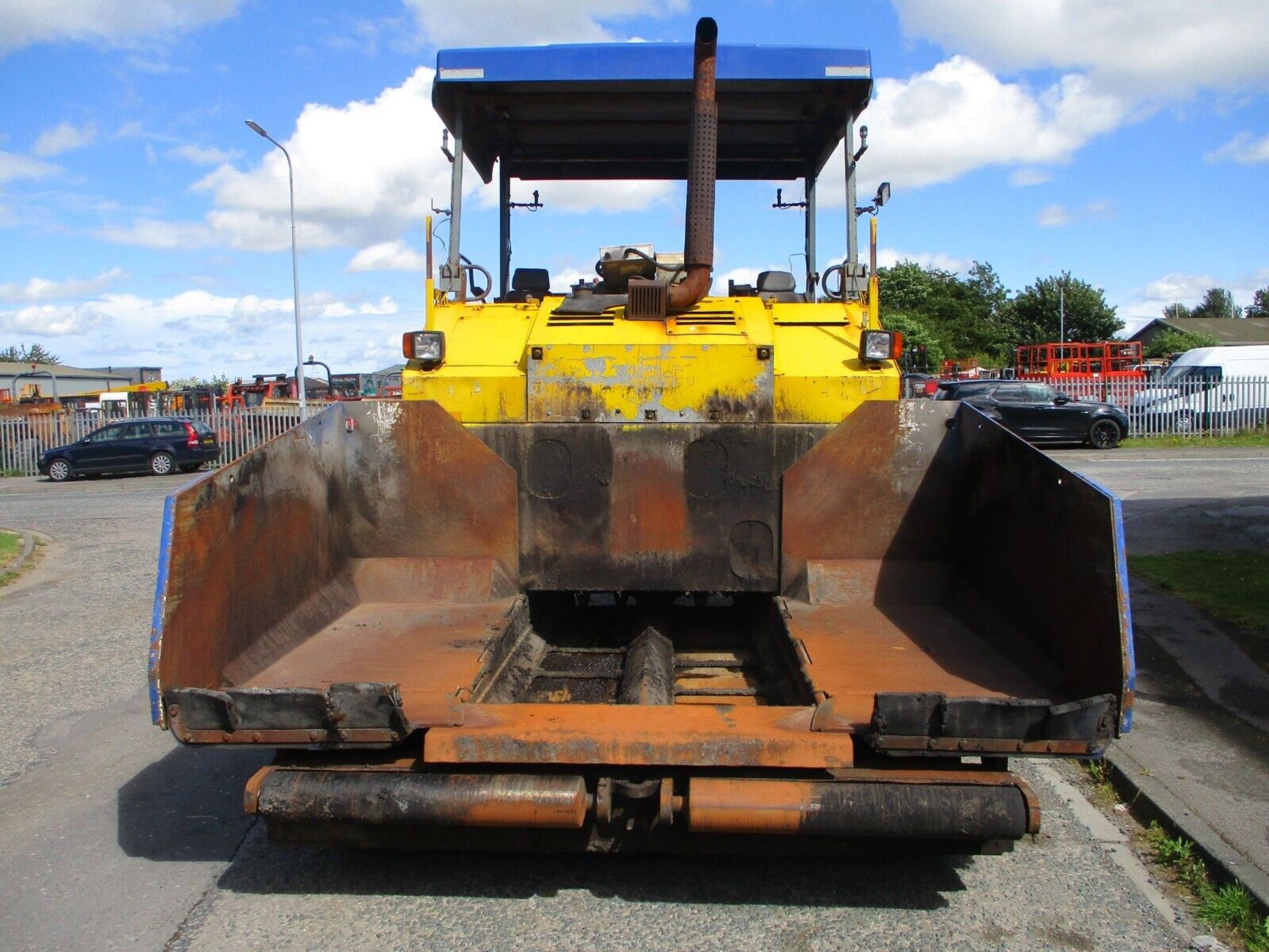 2008 VOLVO ABG TITAN 6870: PAVING EXCELLENCE - Image 8 of 14