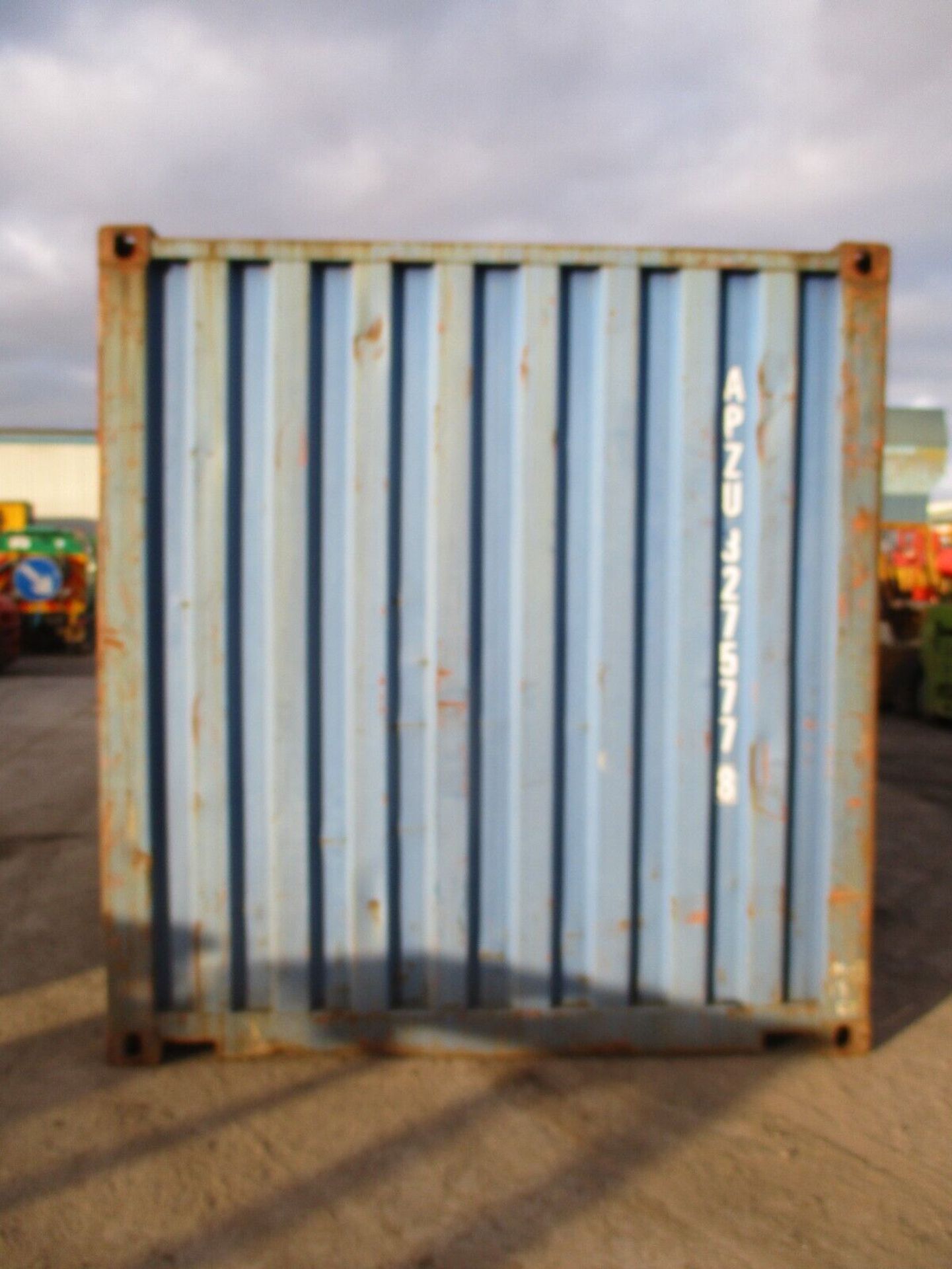 SHIPPING CONTAINER 20 FEET LONG X 8 FEET WIDE - Bild 6 aus 9