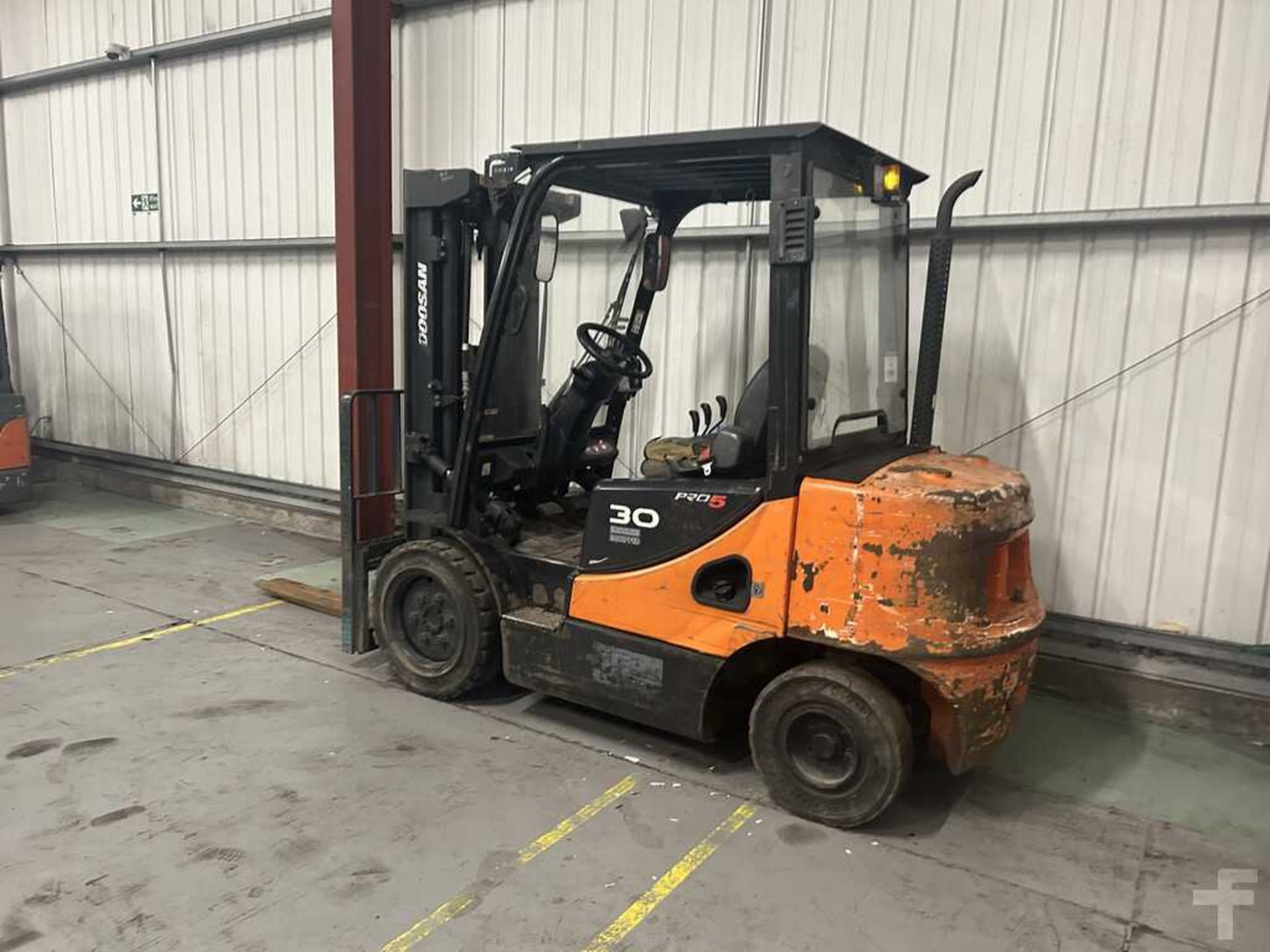 DIESEL FORKLIFTS DOOSAN D30S-5 - Image 3 of 6