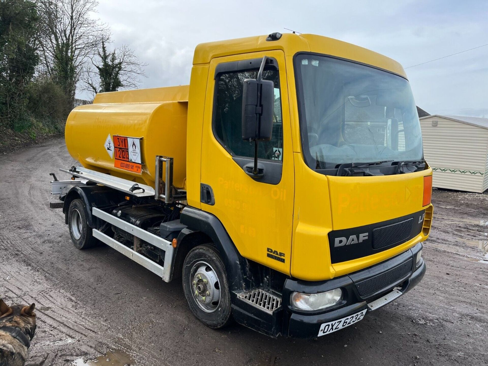 EFFICIENT FUELING: DIGITAL DISPLAY & PRINTER EQUIPPED DAF LF45.150