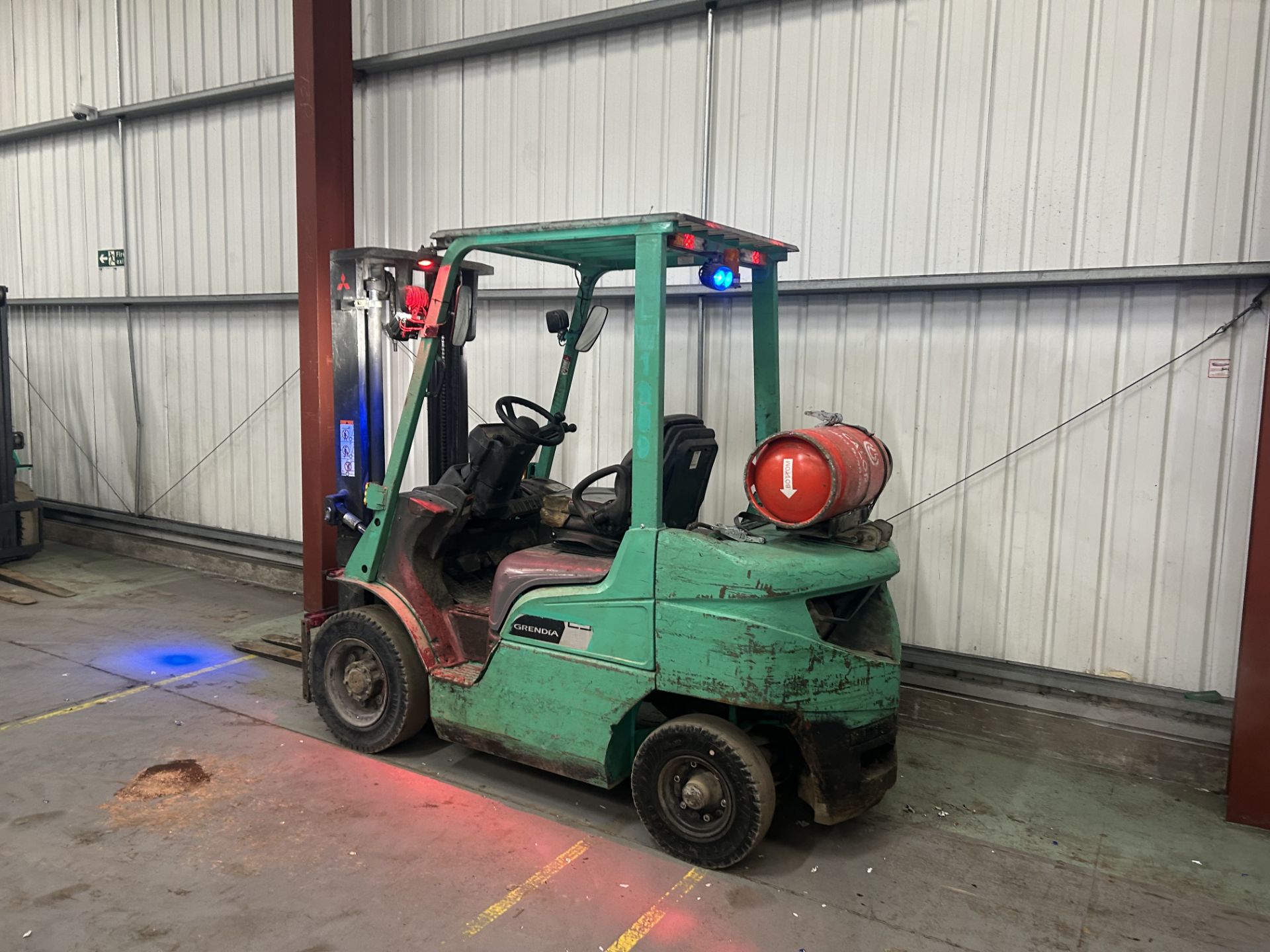 LPG FORKLIFTS MITSUBISHI FG25NT - Bild 4 aus 6