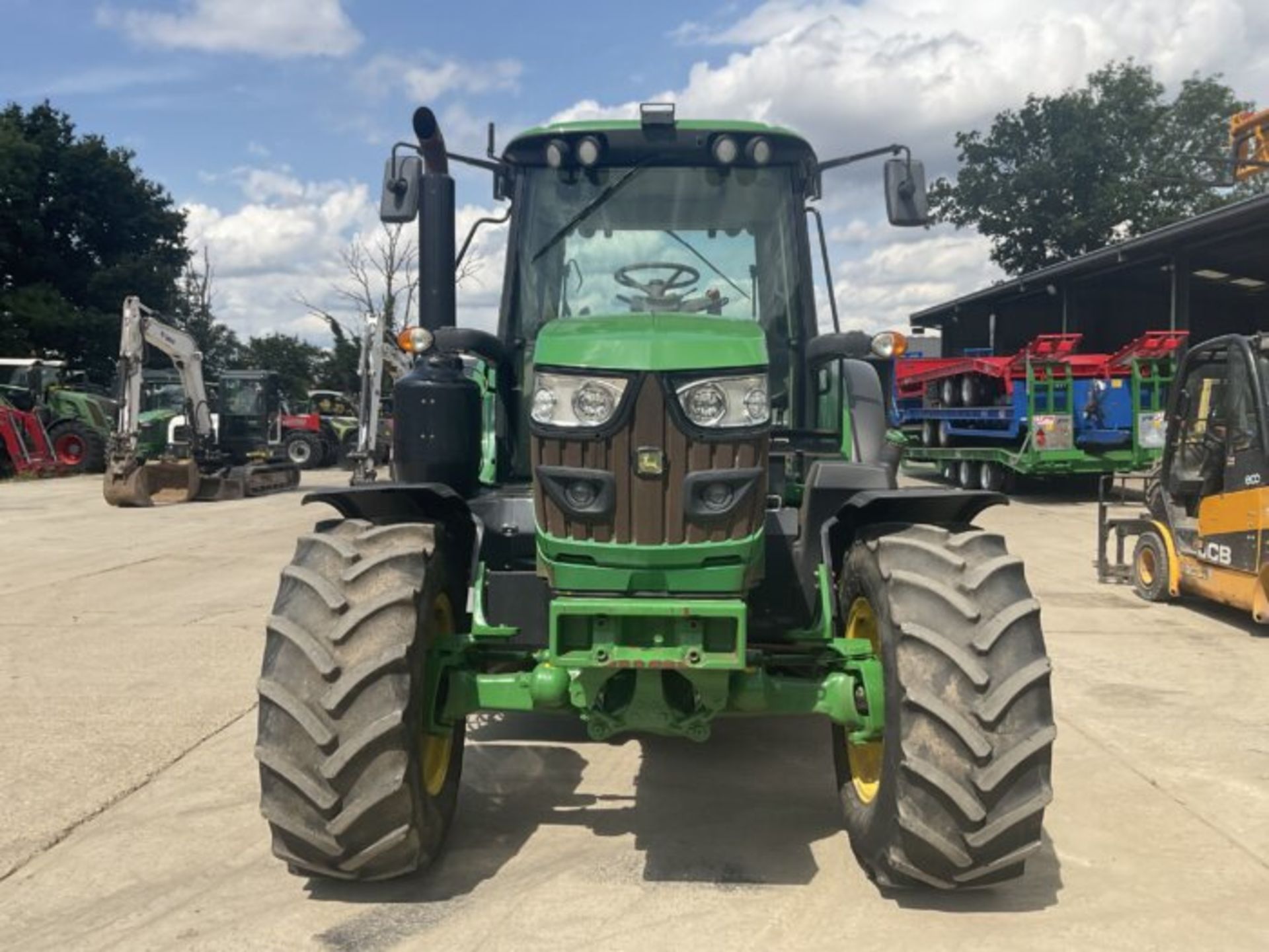 JOHN DEERE 6120M - Bild 9 aus 11