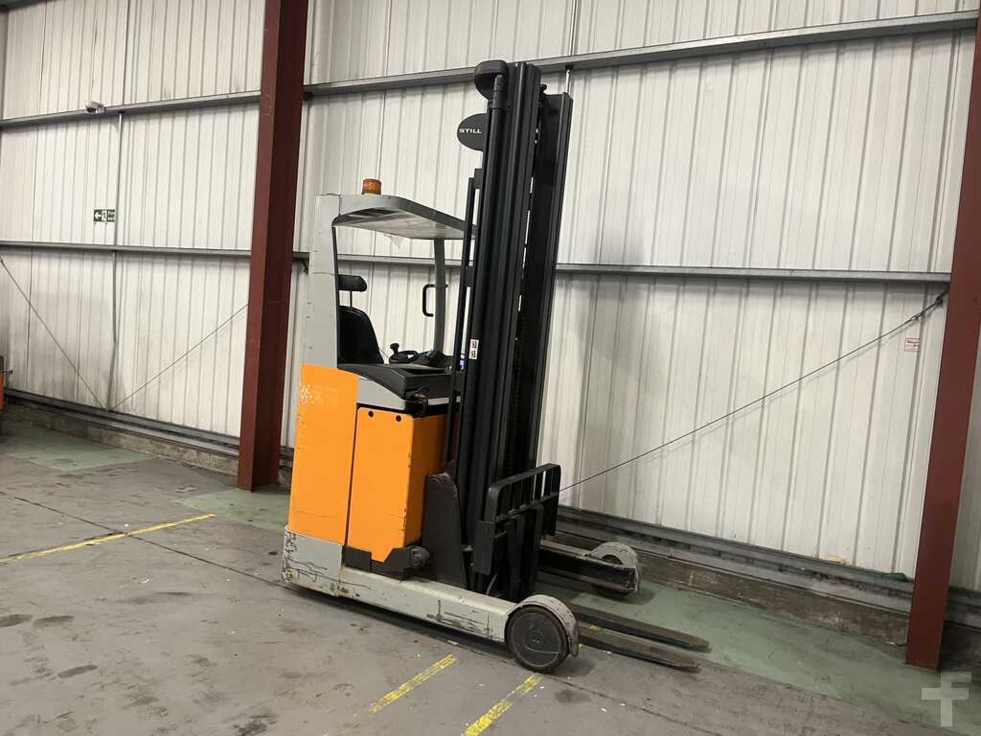 REACH TRUCKS STILL FM-X17 *CHARGER INCLUDED - Image 4 of 6