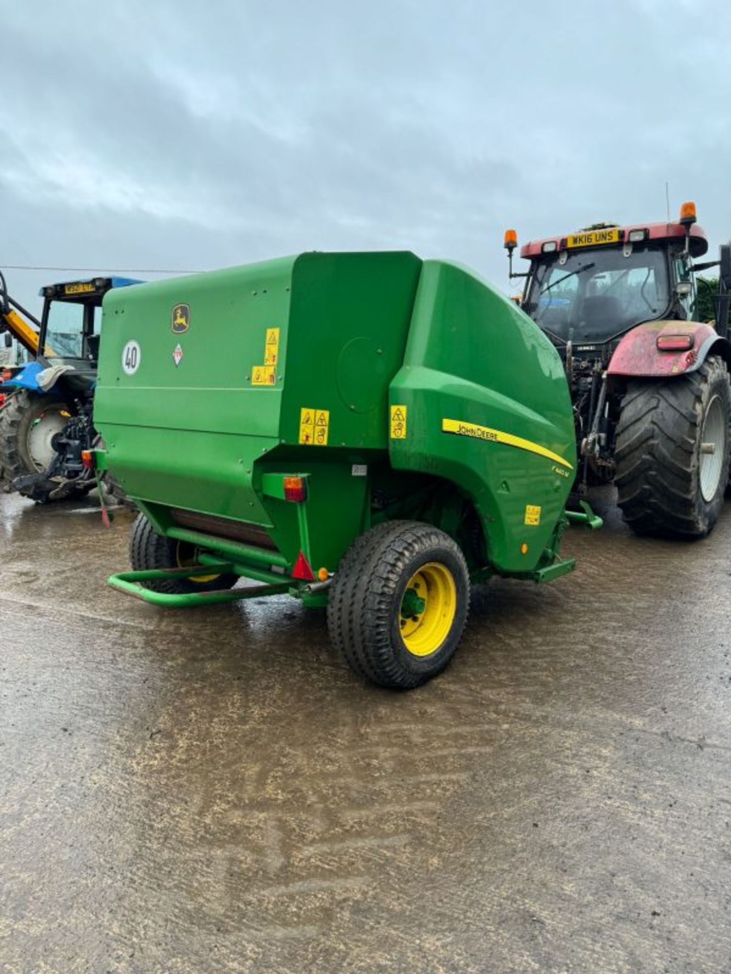 JOHN DEERE F440M ROUND BALER. - Image 6 of 6