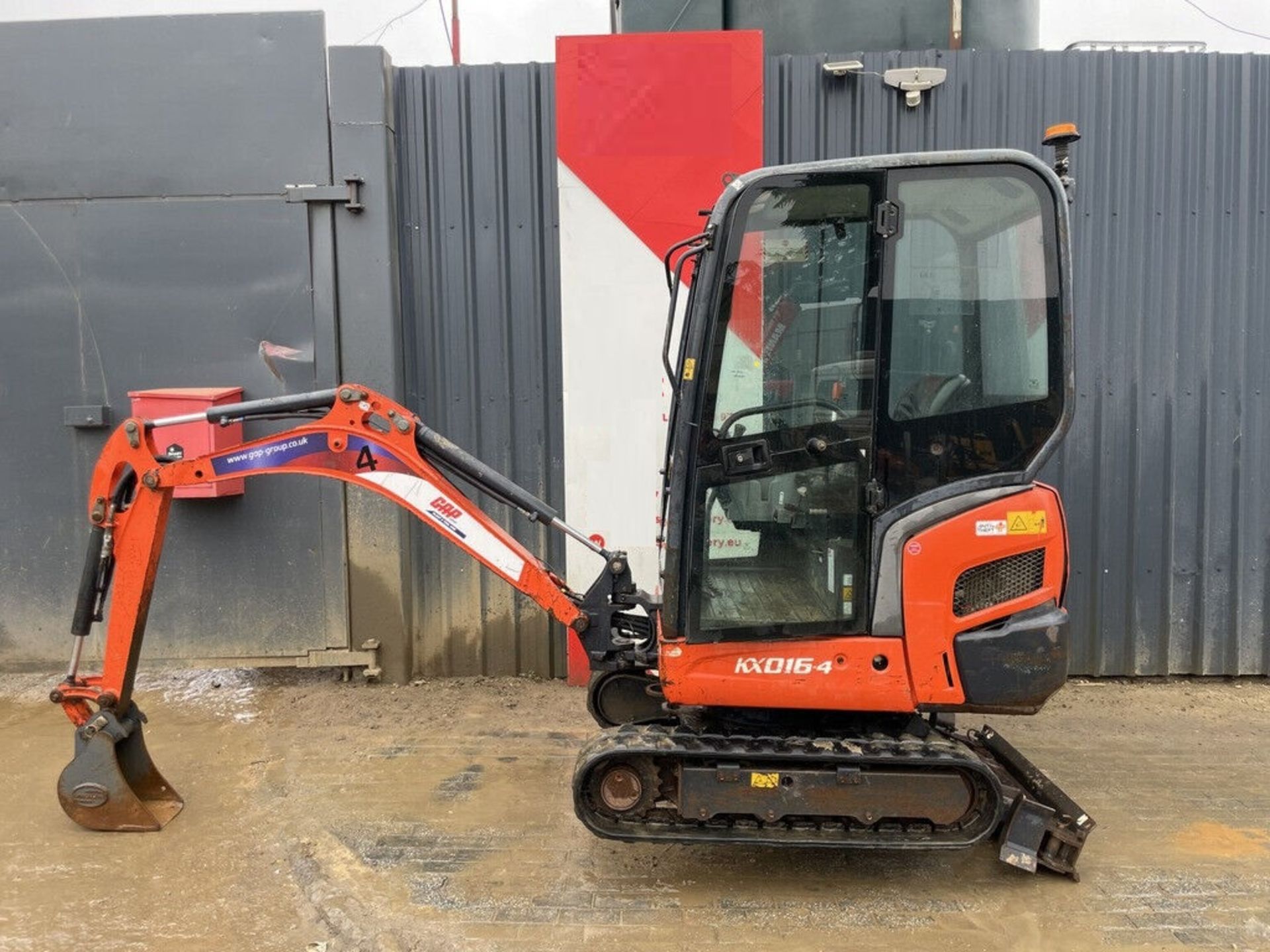 EFFICIENCY PERSONIFIED: 2016 KUBOTA KX016-4 MINI EXCAVATOR