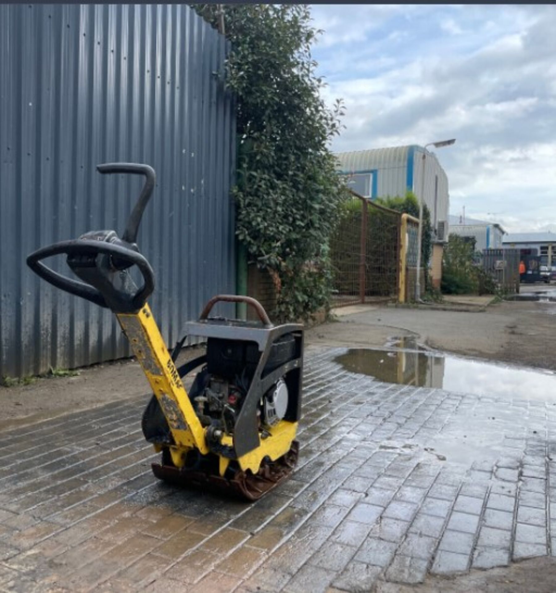 2014 BOMAG BPR 25/40 D: DIESEL REVERSIBLE VIBRATORY PLATE POWER - Image 5 of 6