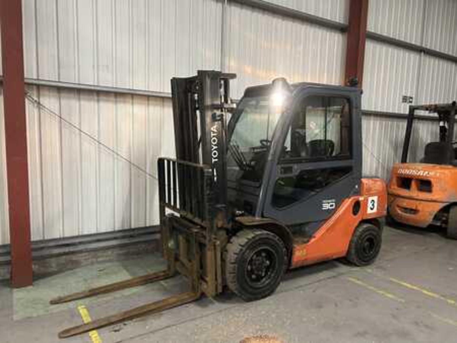 DIESEL FORKLIFTS TOYOTA 02-8FDF30 - Image 3 of 6