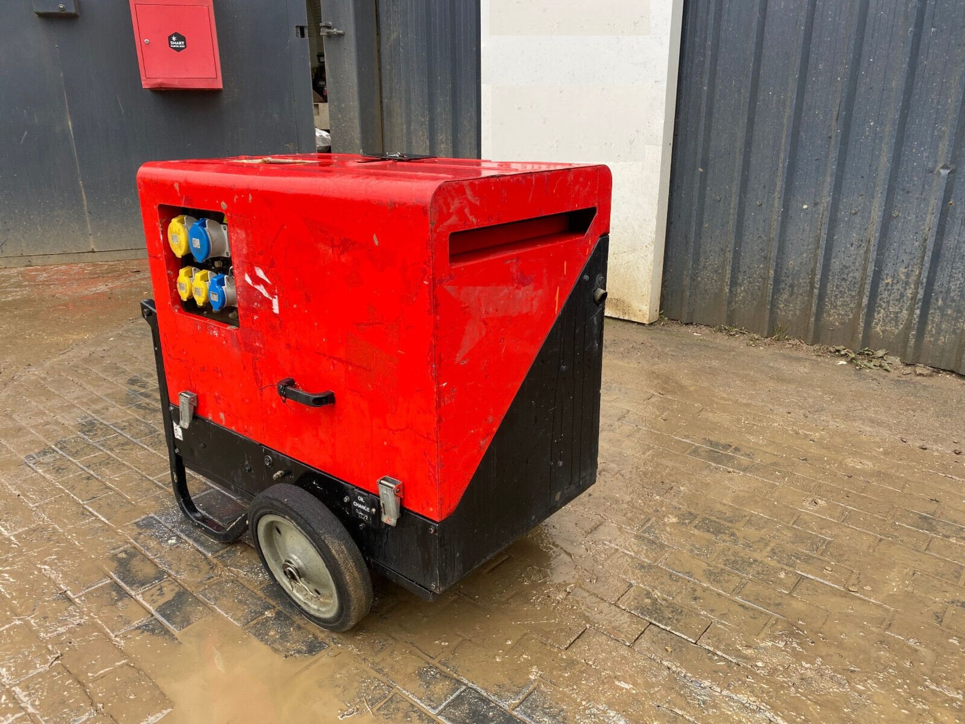 GENERATOR PRAMAC P6000 SILENT - Bild 8 aus 10