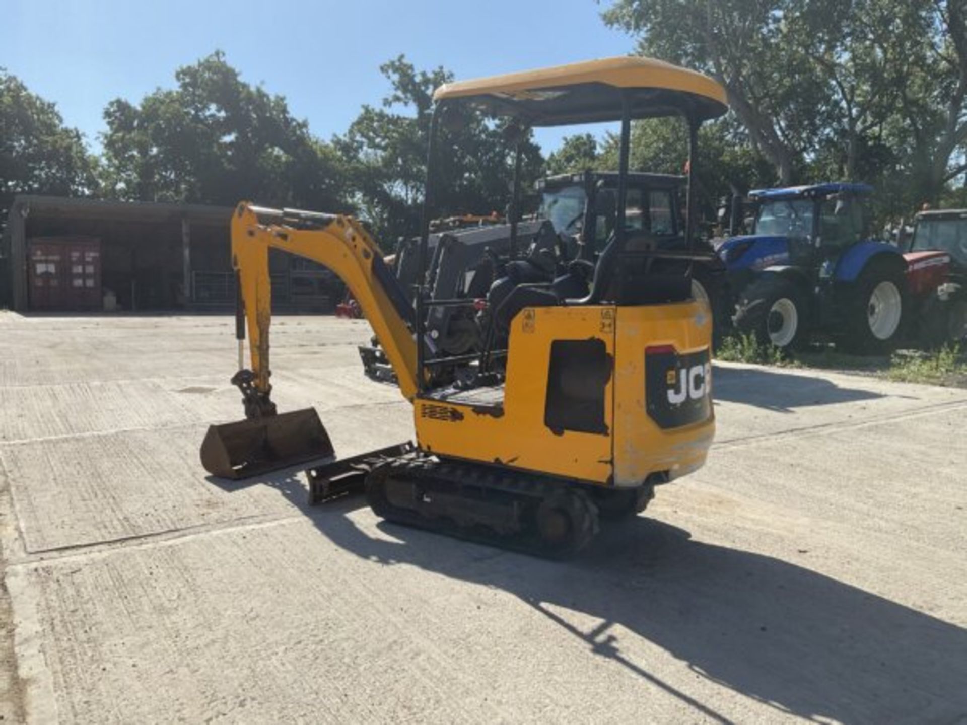 2019 JCB 15C-1