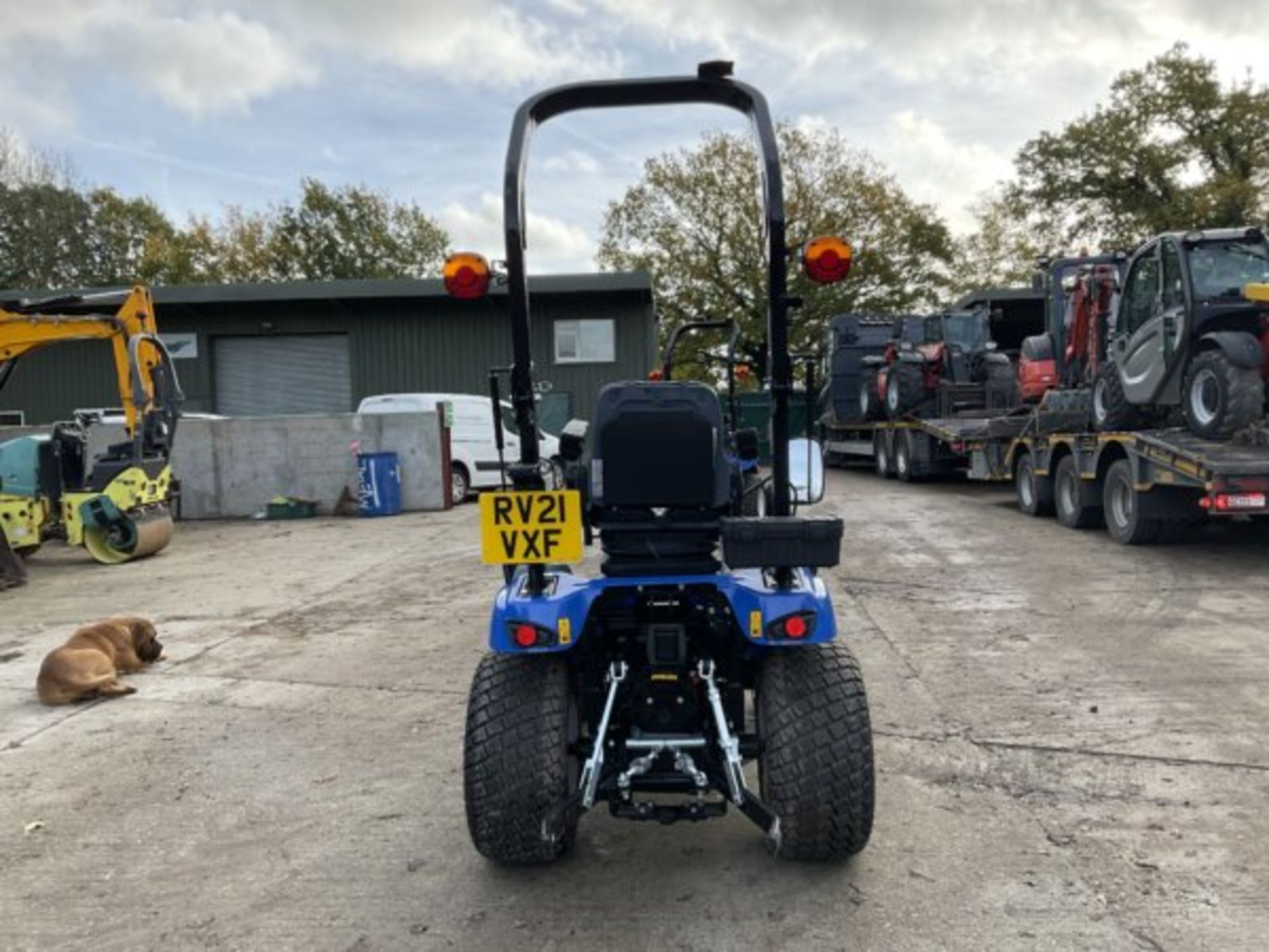 YEAR 2021 – 21 REG NEW HOLLAND BOOMER 25C. 2 & 4 WD. - Image 9 of 10