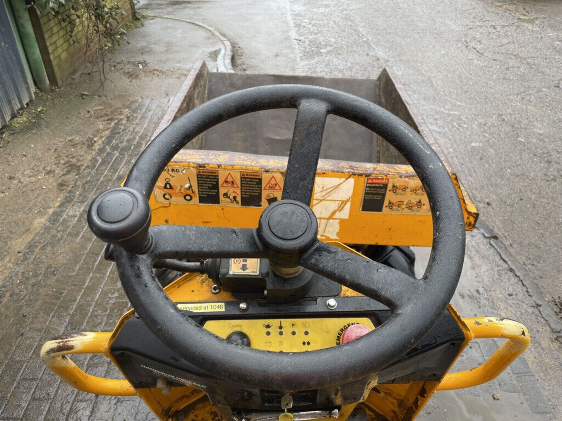 2013 THWAITES 1 TONNE DUMPER - Bild 3 aus 11