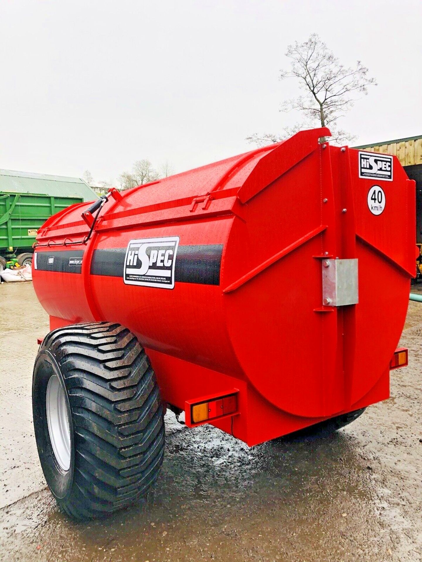 NEW HISPEC 1000 / 10 CUBE BARREL MUCK DUNG SPREADER