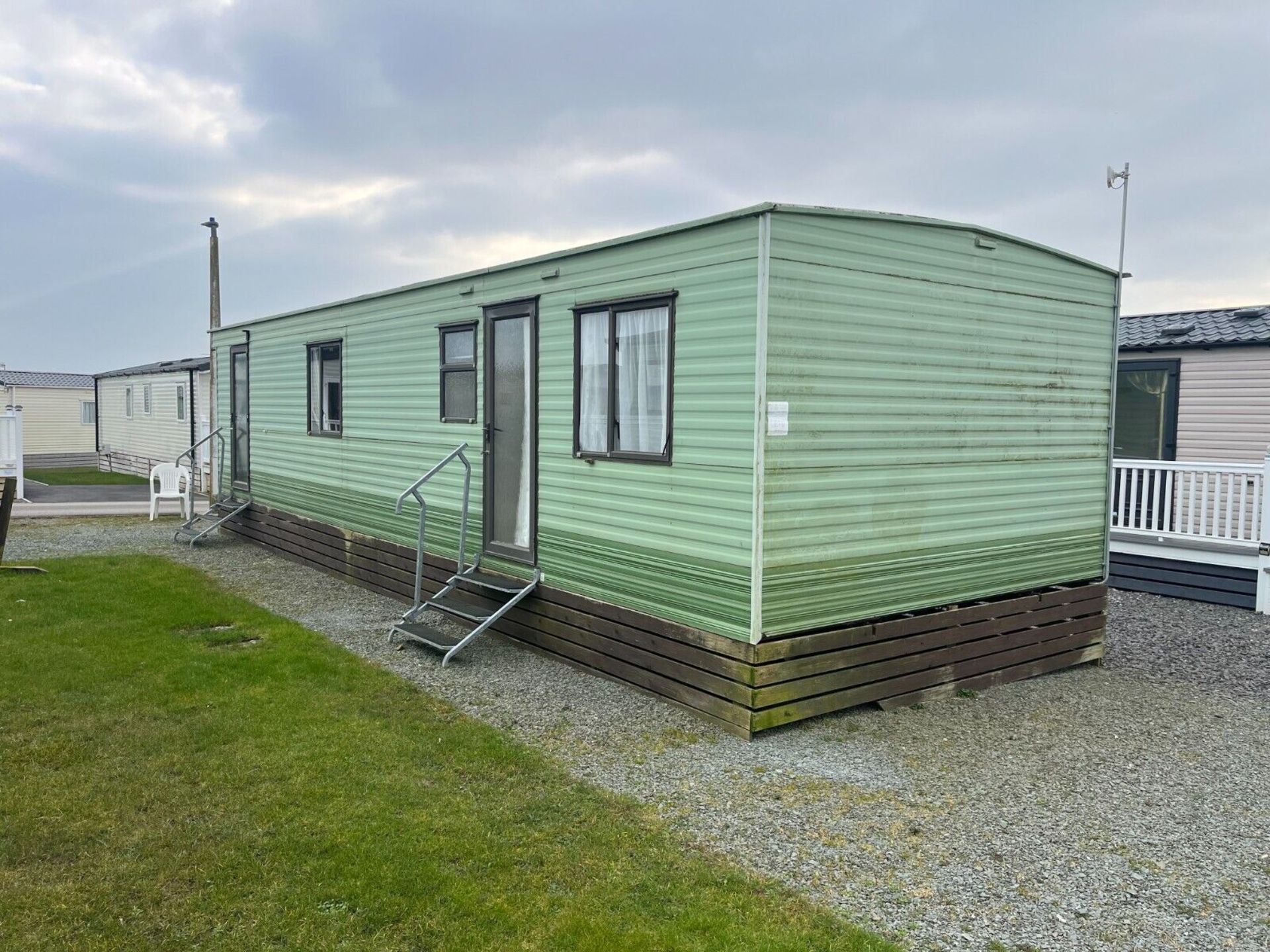 YOUR PERFECT GETAWAY: 3-BED STATIC IN GREAT CONDITION