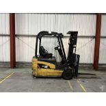 ELECTRIC - 3 WHEELS CAT LIFT TRUCKS EP18NT *CHARGER INCLUDED