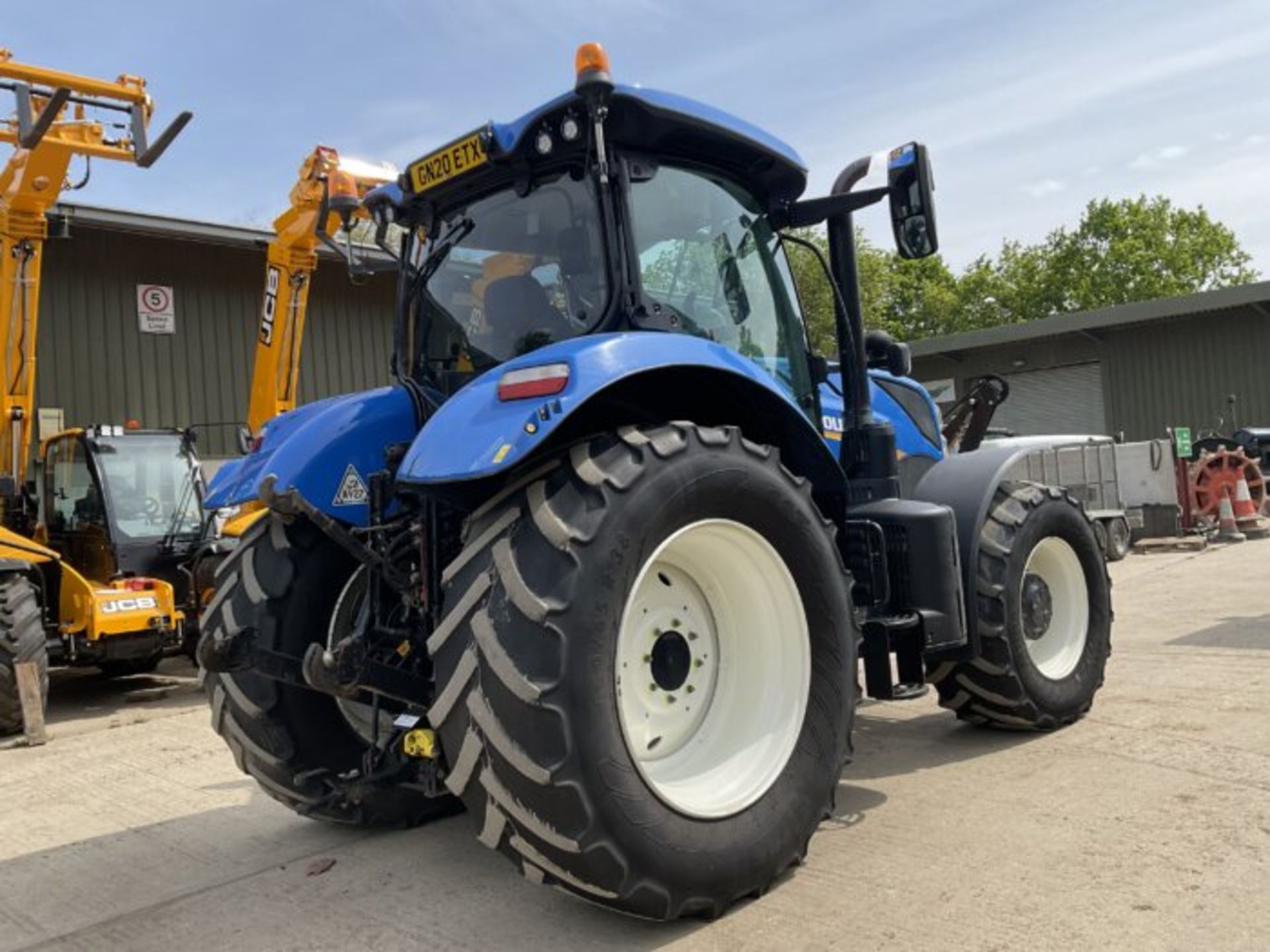 NEW HOLLAND T7.210 4033 HOURS. 2020 – 20 REG. - Image 7 of 11