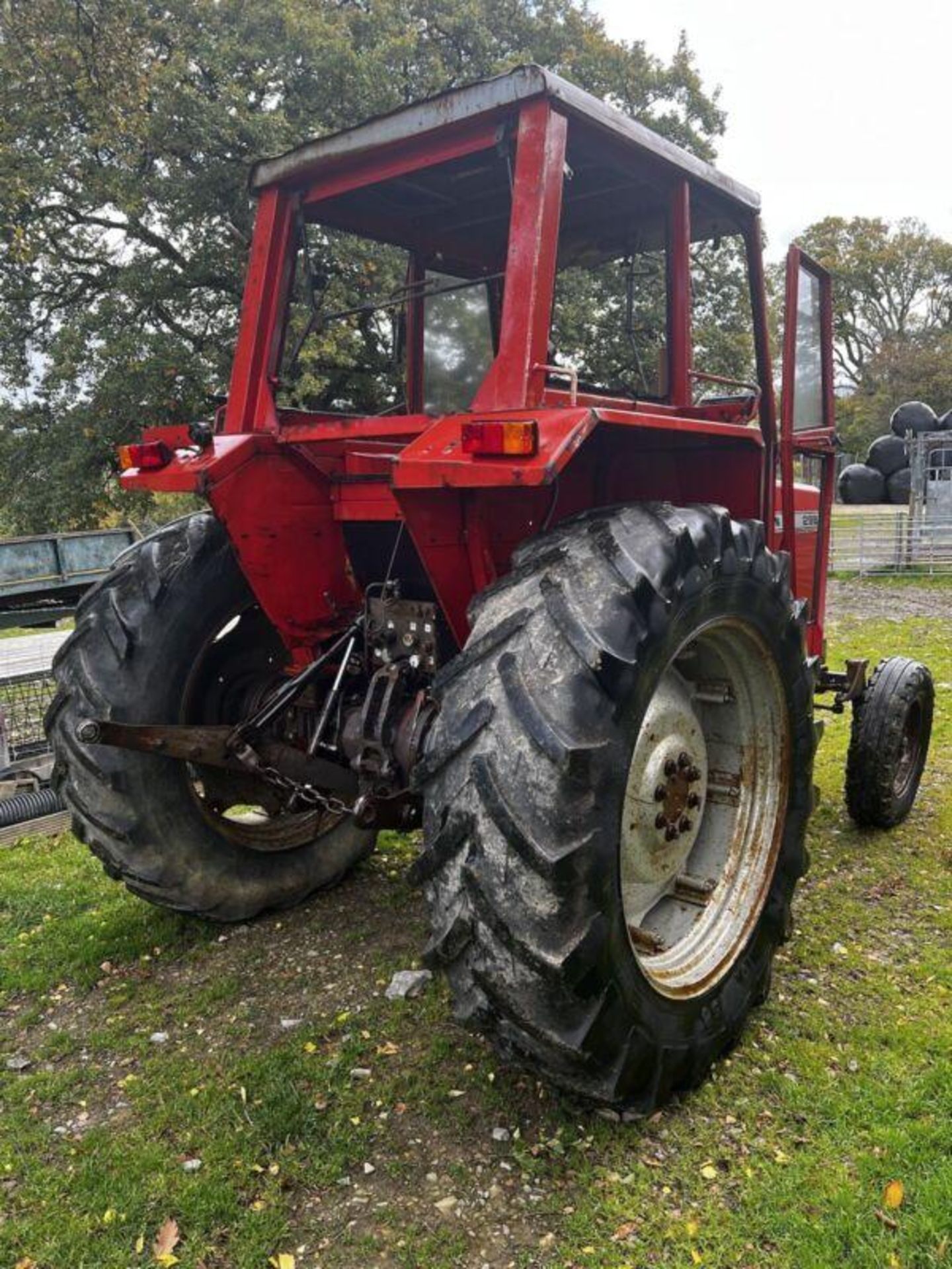 MASSEY FERGUSON 298: PROVEN 2WD FARM TRACTOR - Bild 3 aus 6