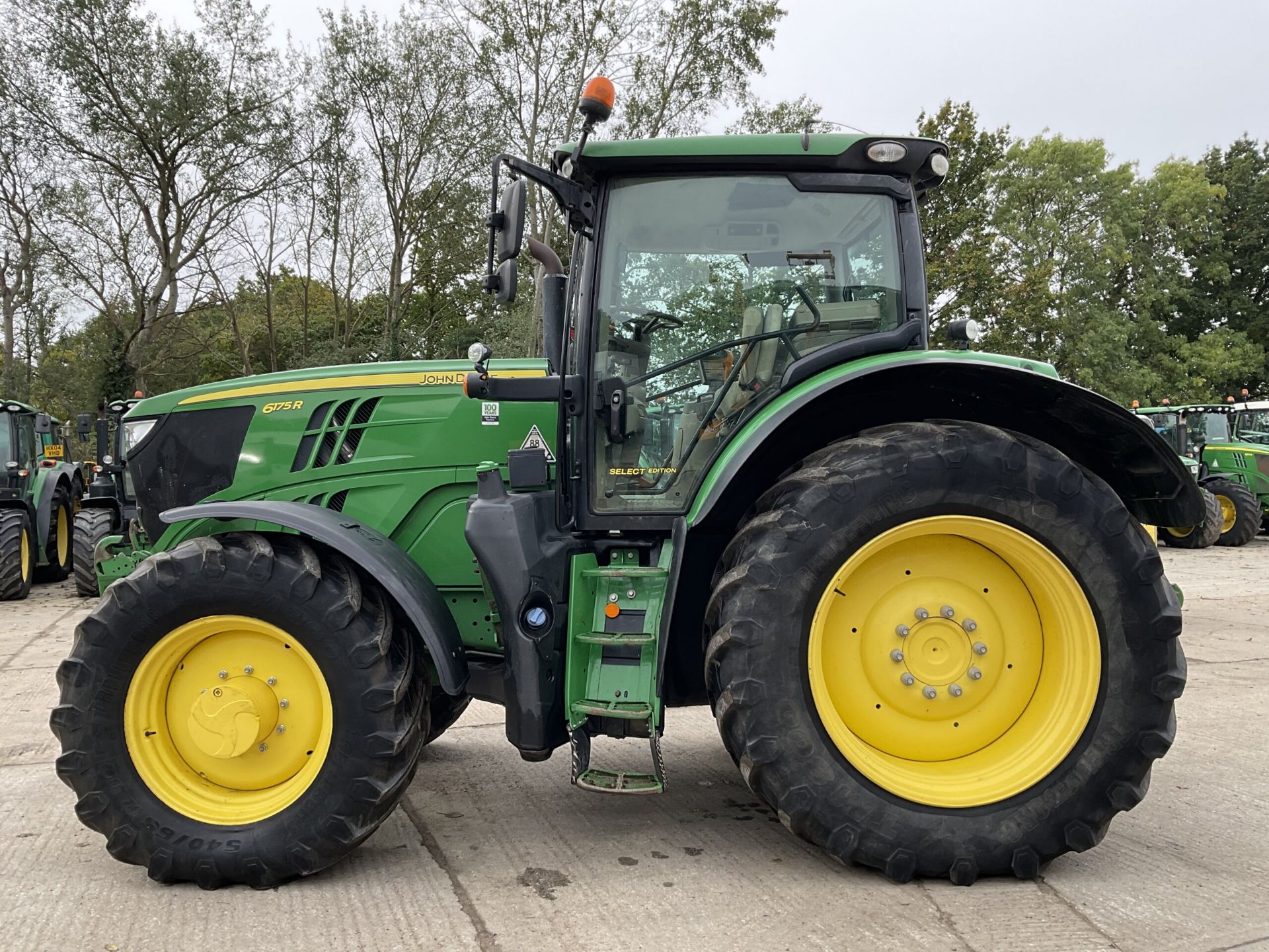 JOHN DEERE 6175R SELECT EDITION - Image 10 of 12